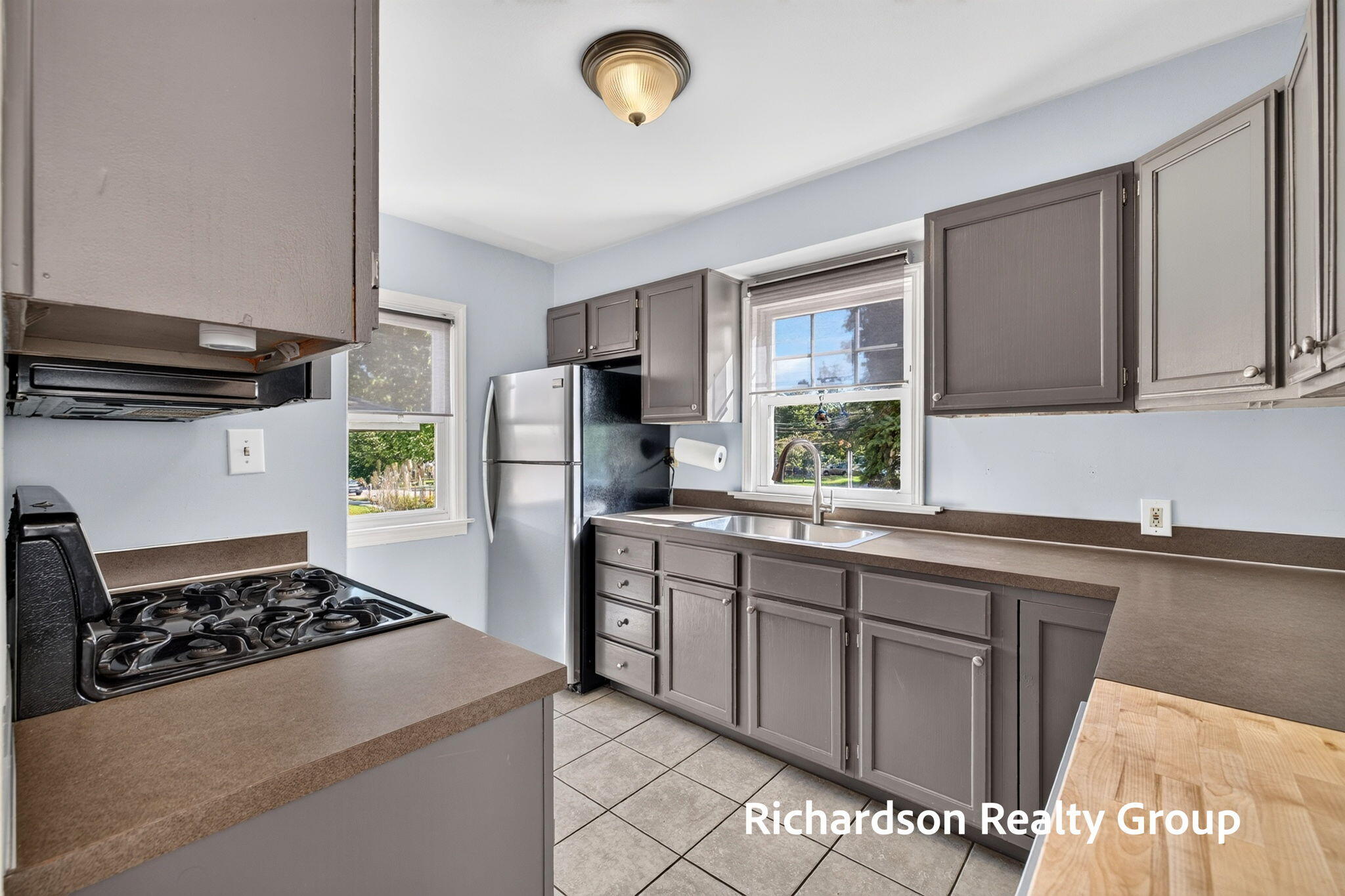 1055 NE Crescent Street NE Grand Rapids MI 49503