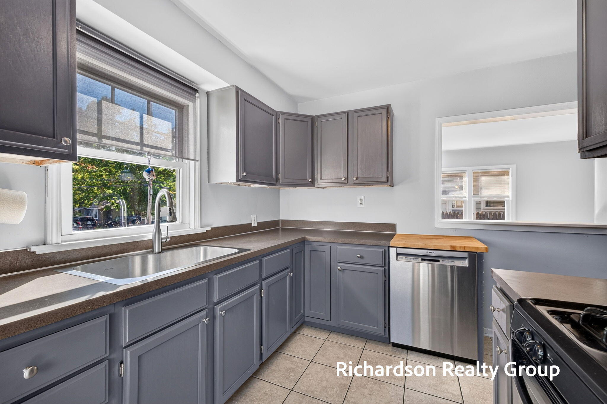 1055 NE Crescent Street NE Grand Rapids MI 49503