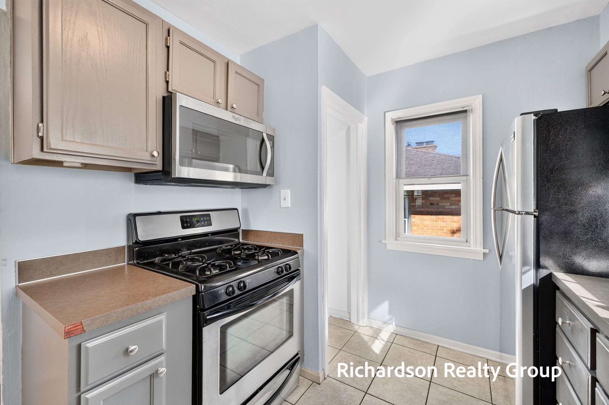 1055 NE Crescent Street NE Grand Rapids MI 49503