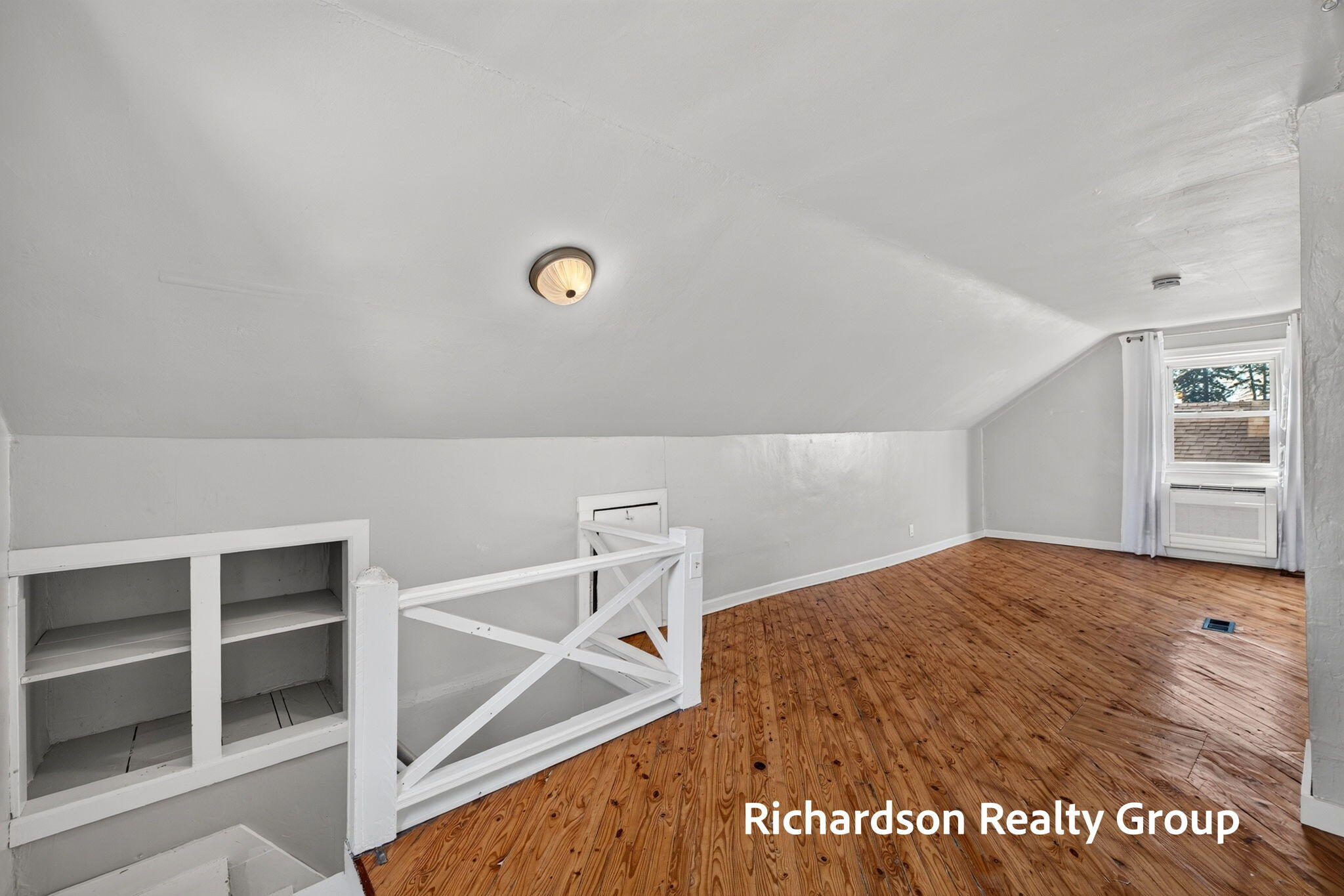 1055 NE Crescent Street NE Grand Rapids MI 49503
