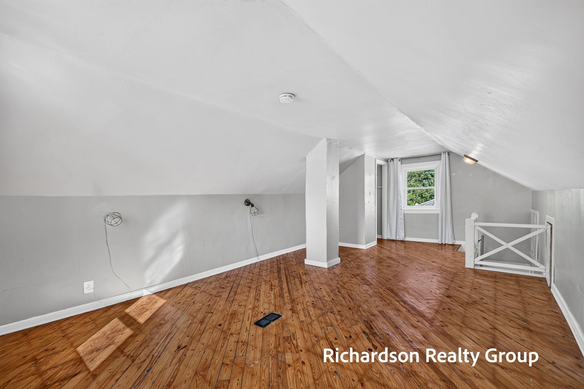 1055 NE Crescent Street NE Grand Rapids MI 49503