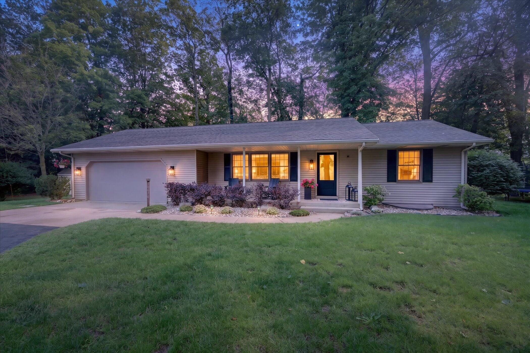70070 2nd Avenue South Haven MI 49090