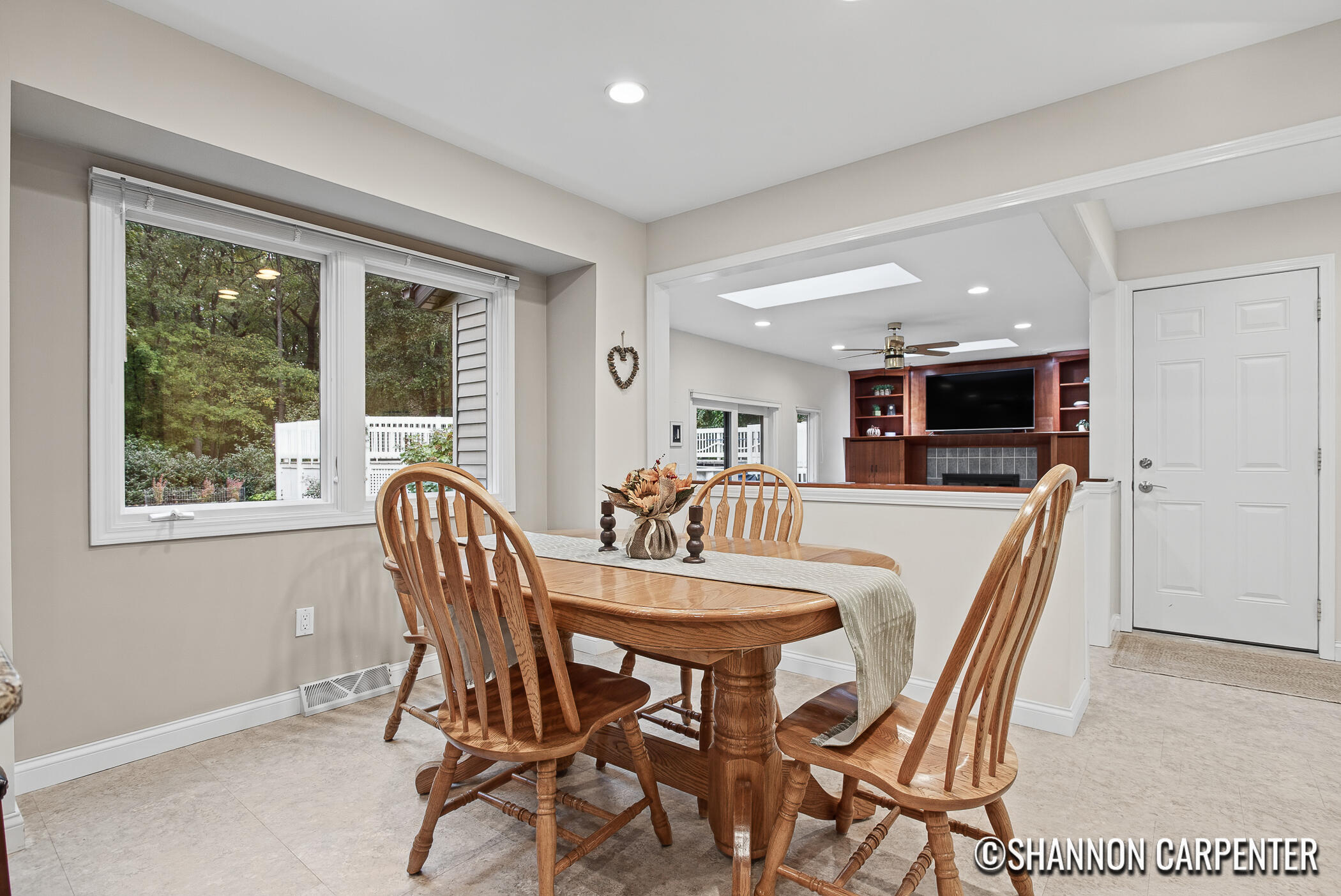 3275 Pinoak Court SE Grand Rapids MI 49546
