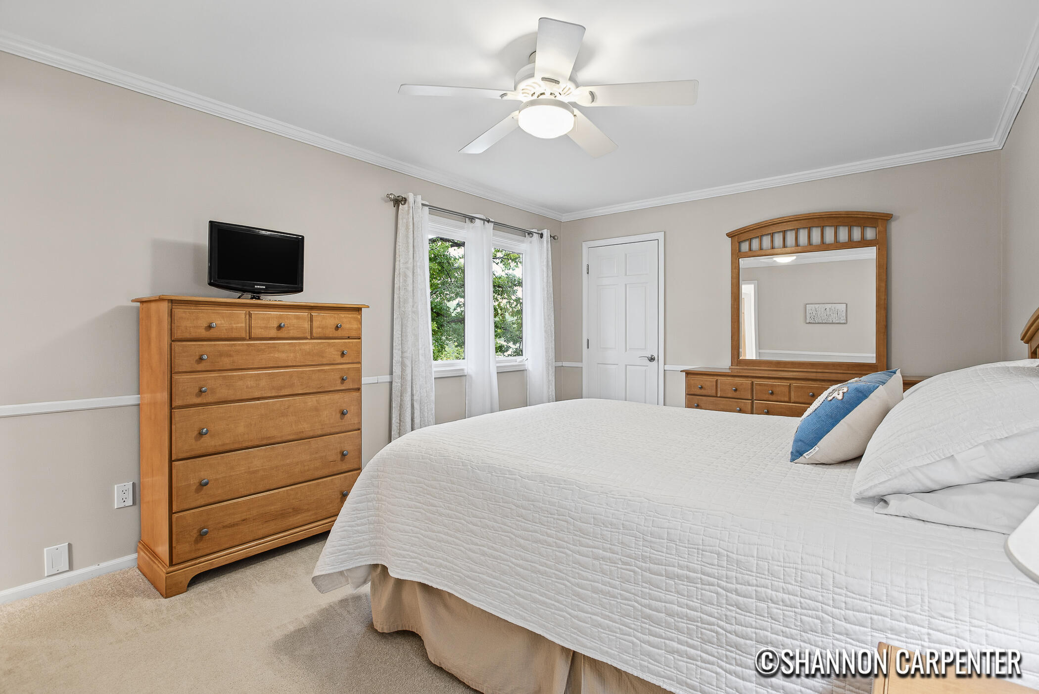 3275 Pinoak Court SE Grand Rapids MI 49546