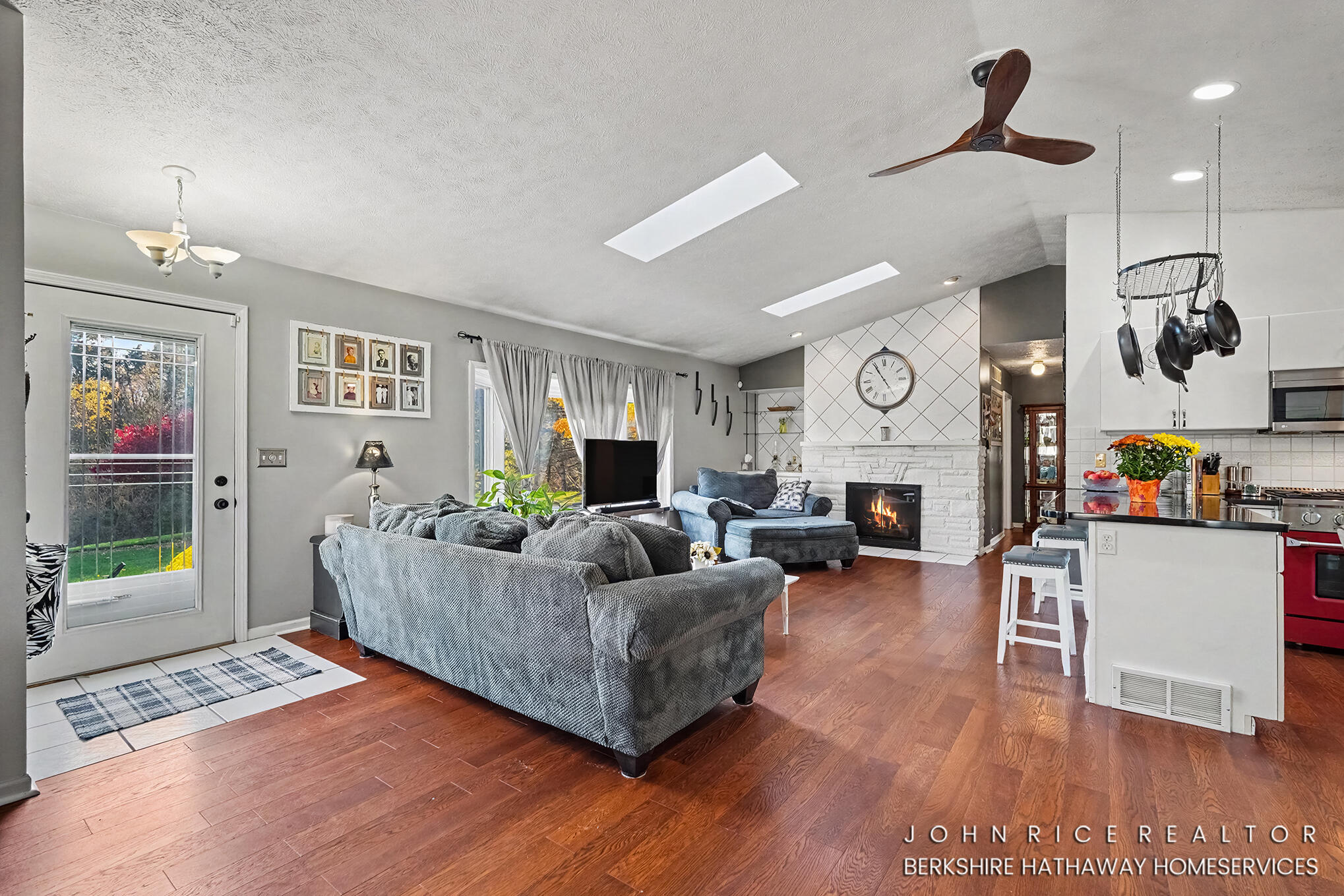 2875 Richmond Street NW Grand Rapids MI 49504