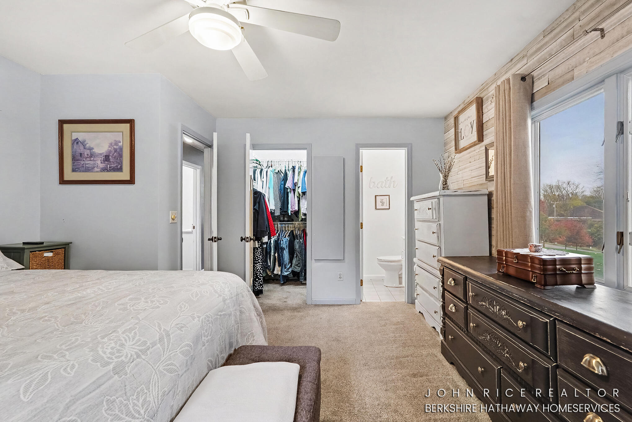 2875 Richmond Street NW Grand Rapids MI 49504