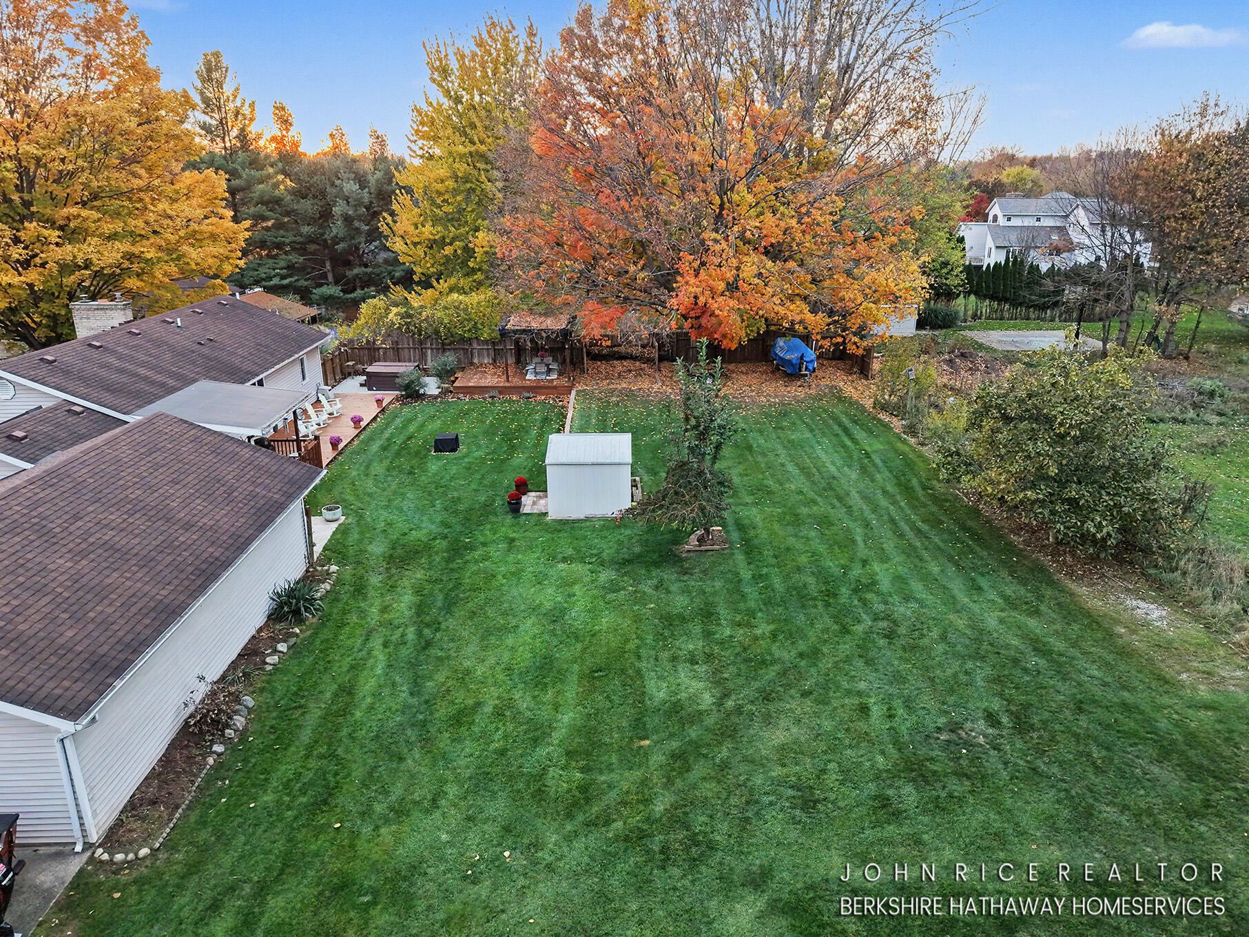 2875 Richmond Street NW Grand Rapids MI 49504