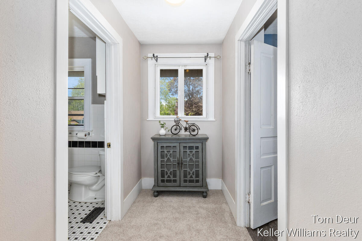315 Donald Place SE Grand Rapids MI 49506