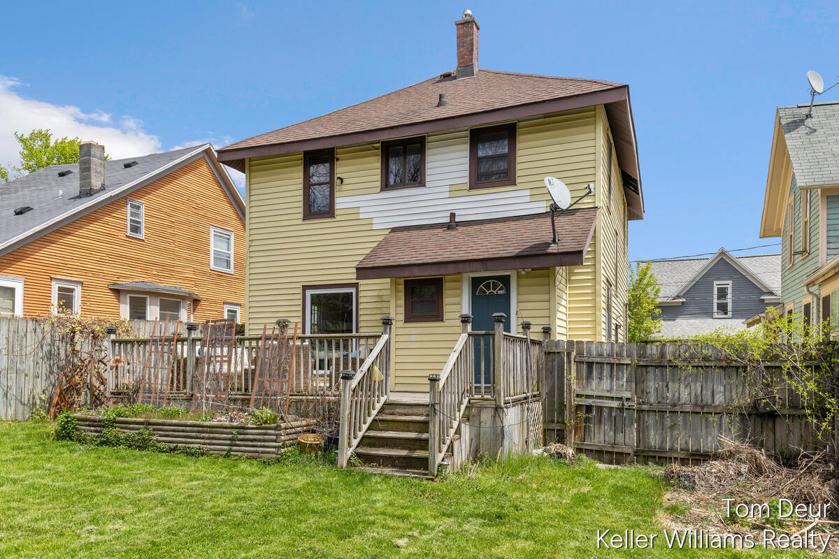 315 Donald Place SE Grand Rapids MI 49506