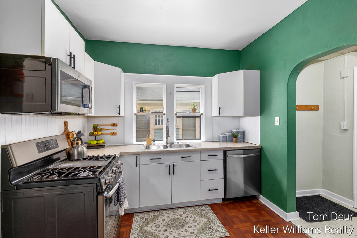 315 Donald Place SE Grand Rapids MI 49506