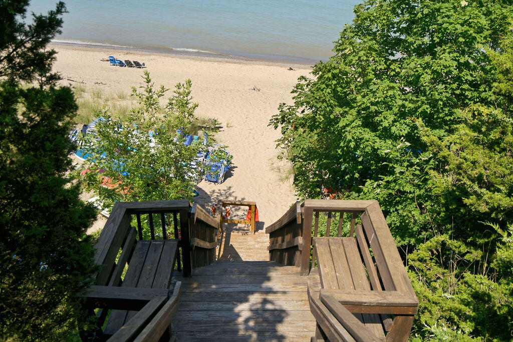 480 Mcmullan Way South Haven MI 49090