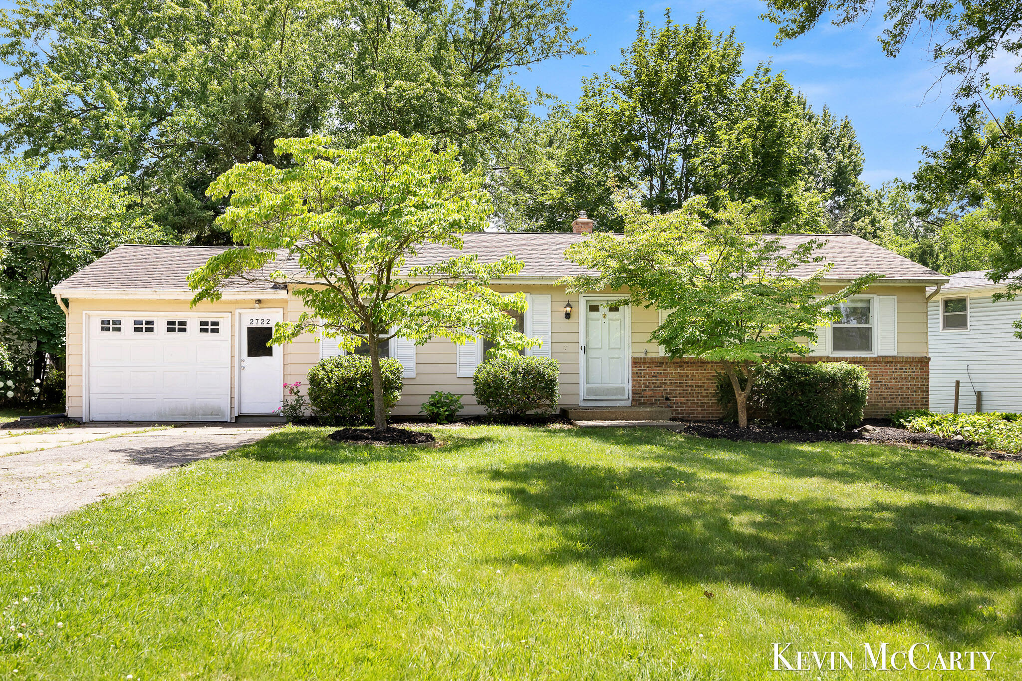 2722 Vassar Drive SE Grand Rapids MI 49506