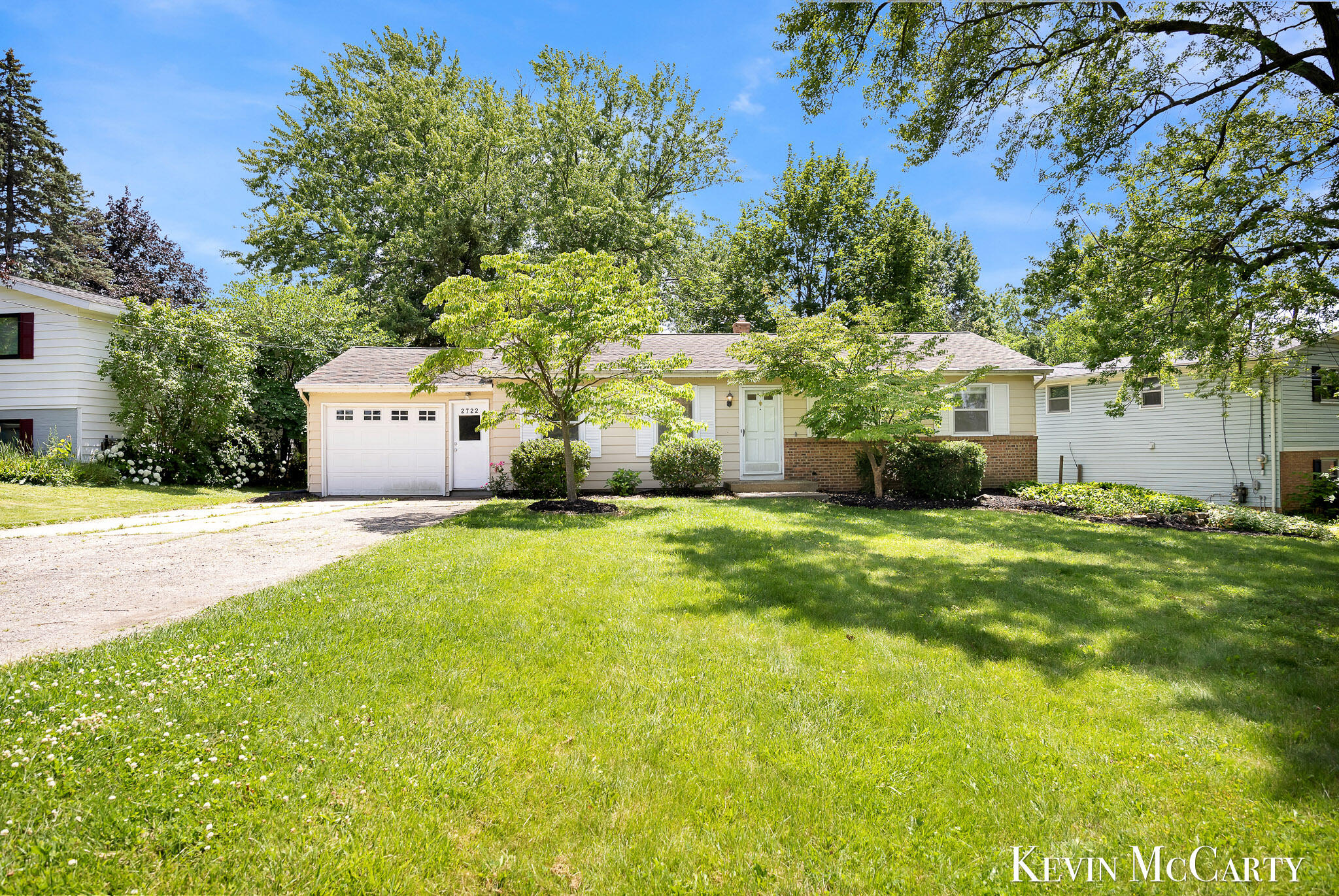 2722 Vassar Drive SE Grand Rapids MI 49506