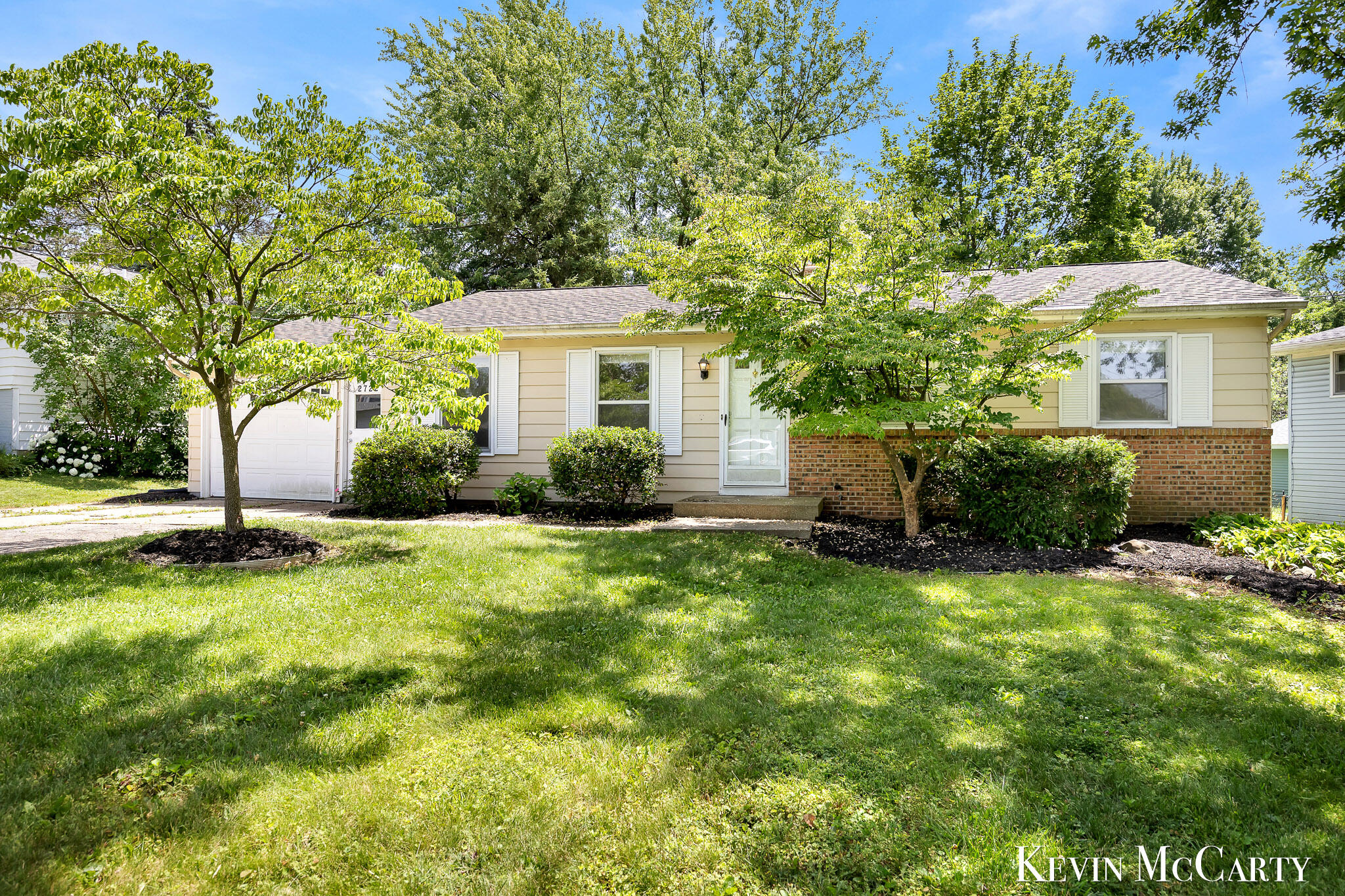 2722 Vassar Drive SE Grand Rapids MI 49506