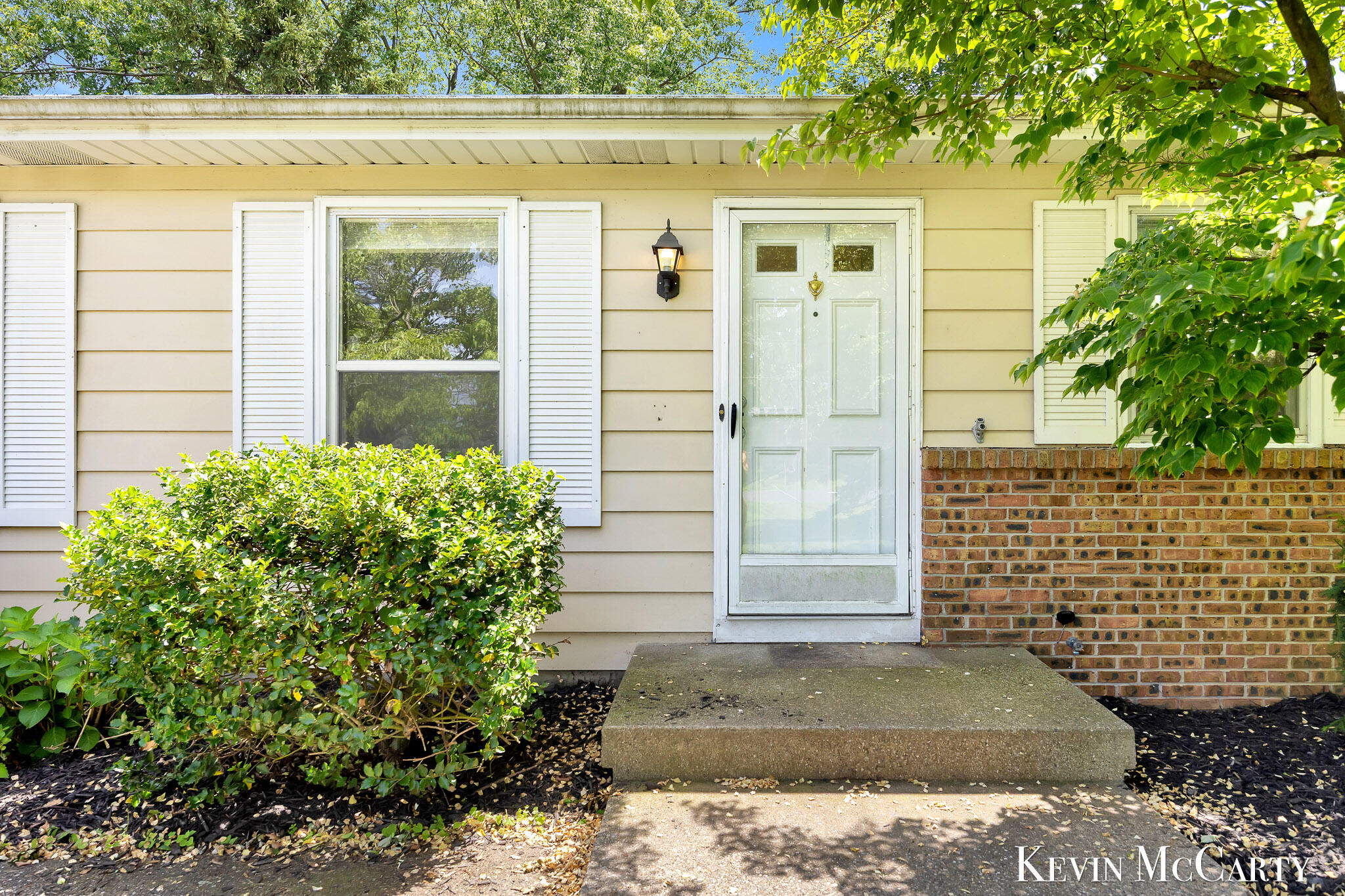 2722 Vassar Drive SE Grand Rapids MI 49506