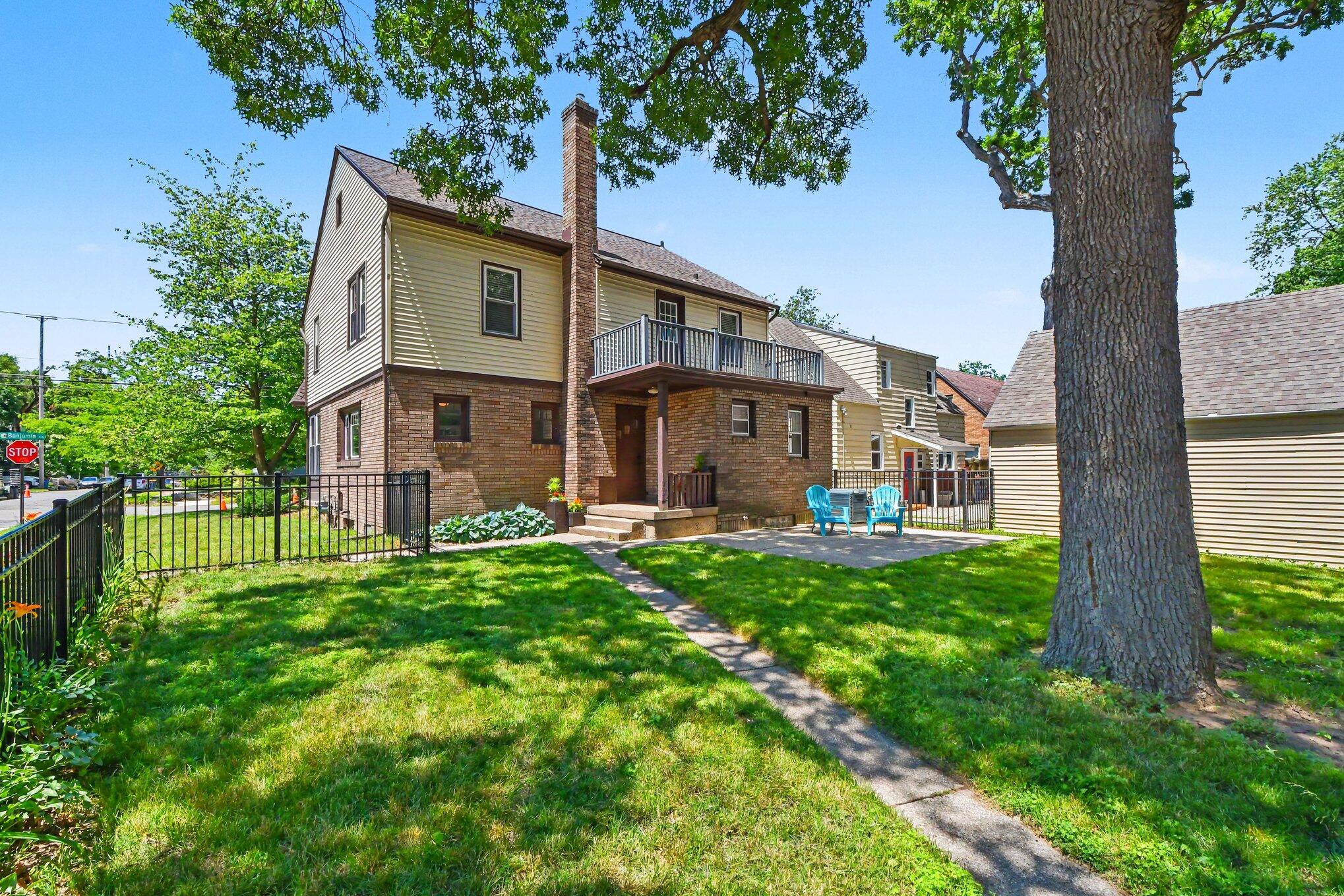 1240 Benjamin Avenue SE Grand Rapids MI 49506