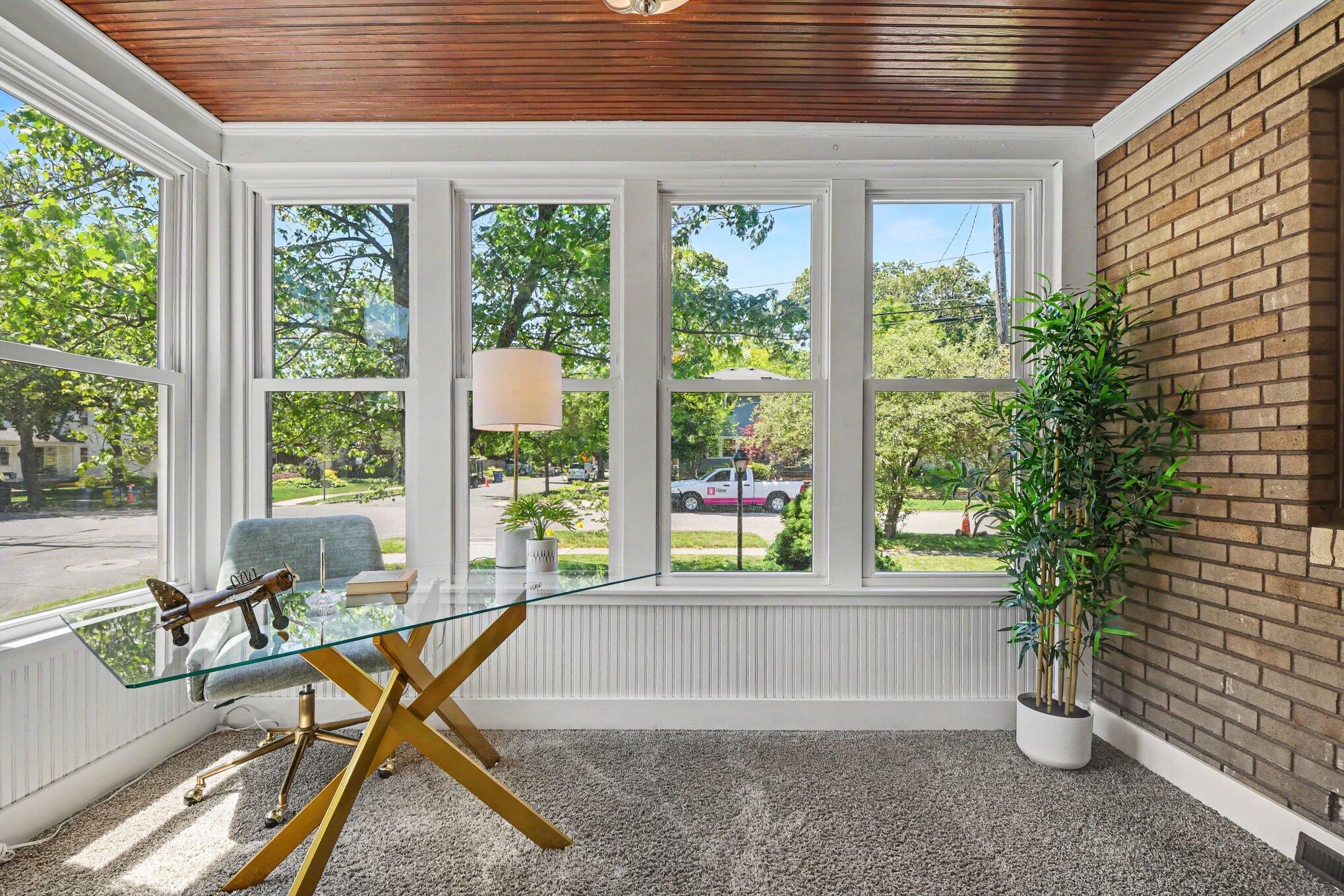 1240 Benjamin Avenue SE Grand Rapids MI 49506