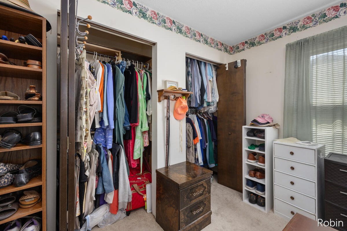 2210 Skyline Drive NW Grand Rapids MI 49504