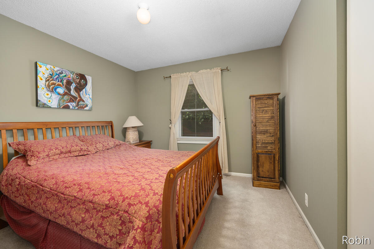 2210 Skyline Drive NW Grand Rapids MI 49504