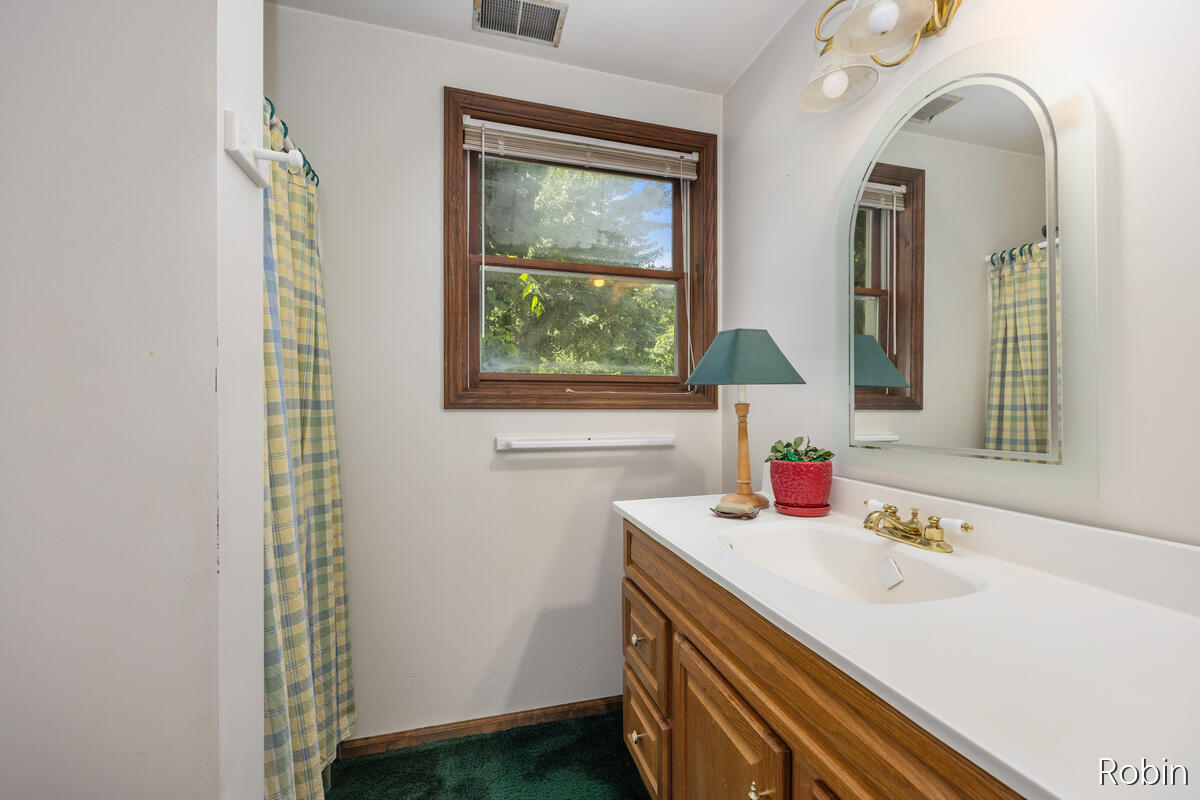 2210 Skyline Drive NW Grand Rapids MI 49504