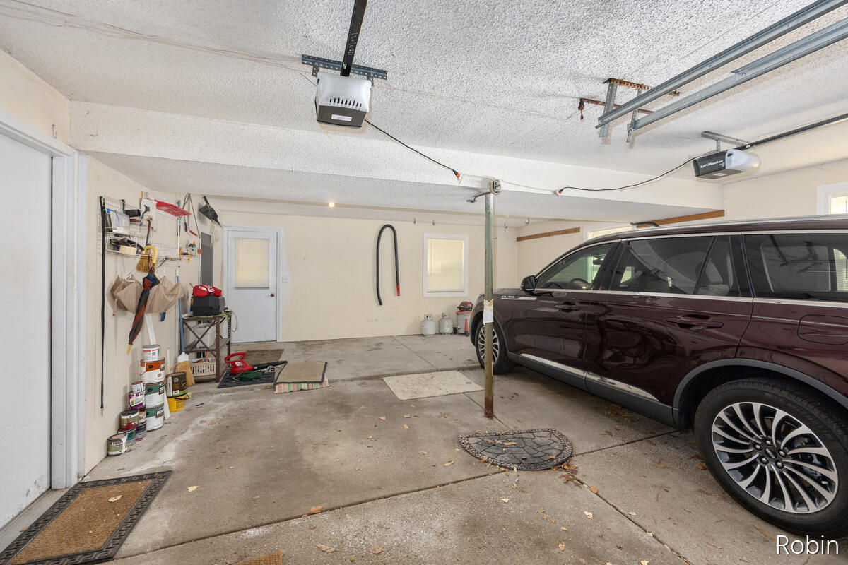 2210 Skyline Drive NW Grand Rapids MI 49504
