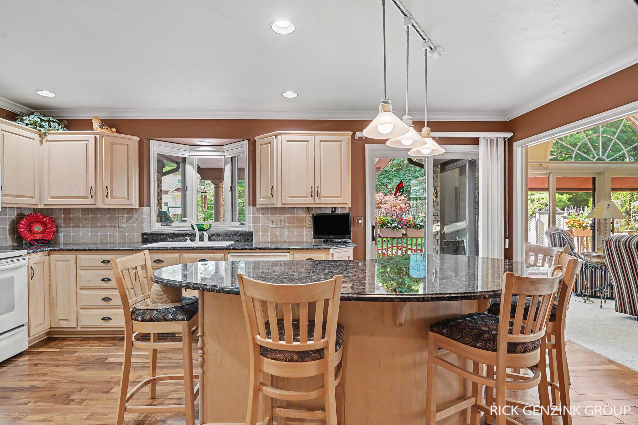 400 W 35th Street Holland MI 49423