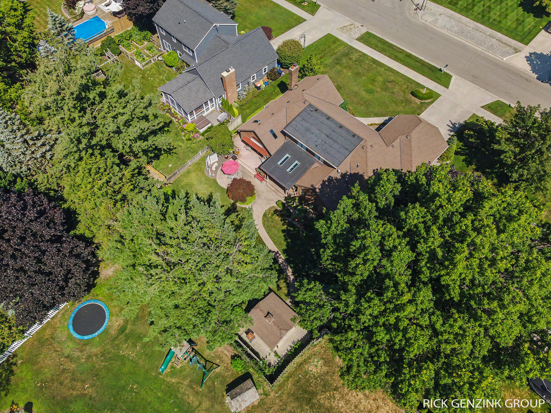 400 W 35th Street Holland MI 49423