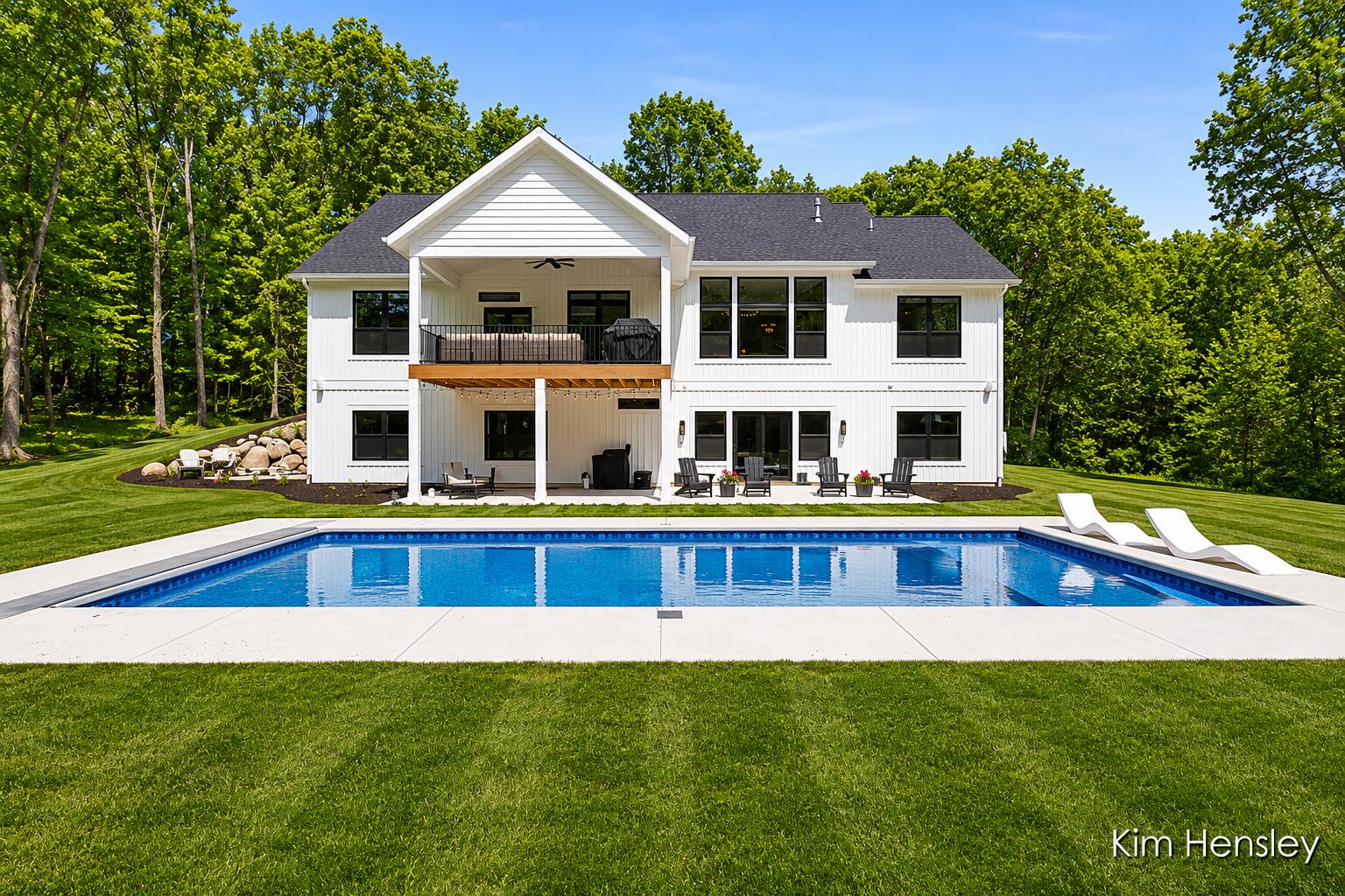 8571 Young Avenue NE Rockford MI 49341