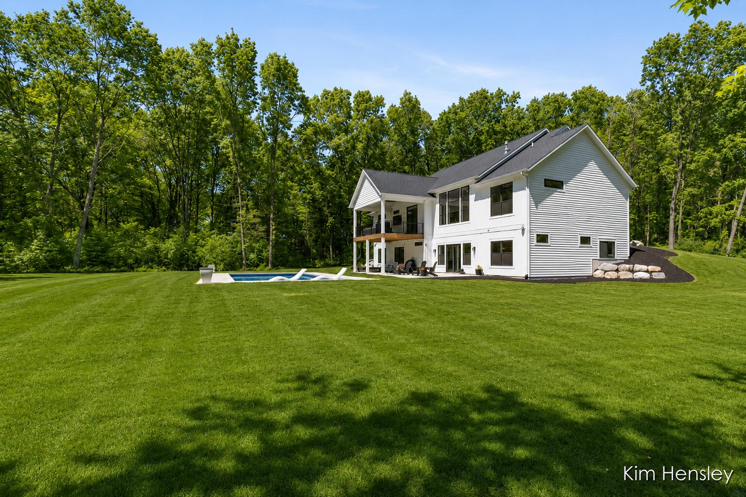 8571 Young Avenue NE Rockford MI 49341