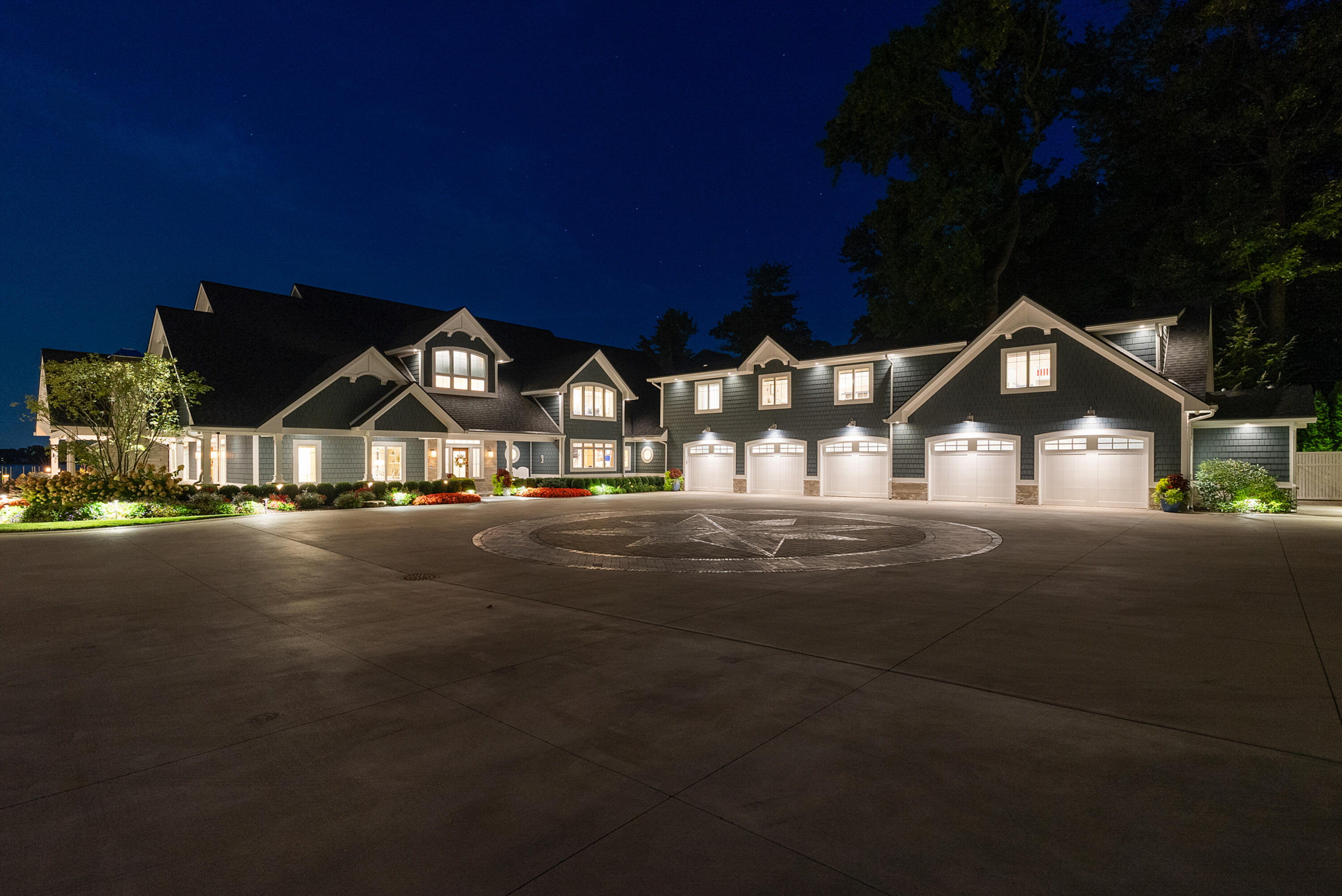 229 Norwood Avenue Holland MI 49424