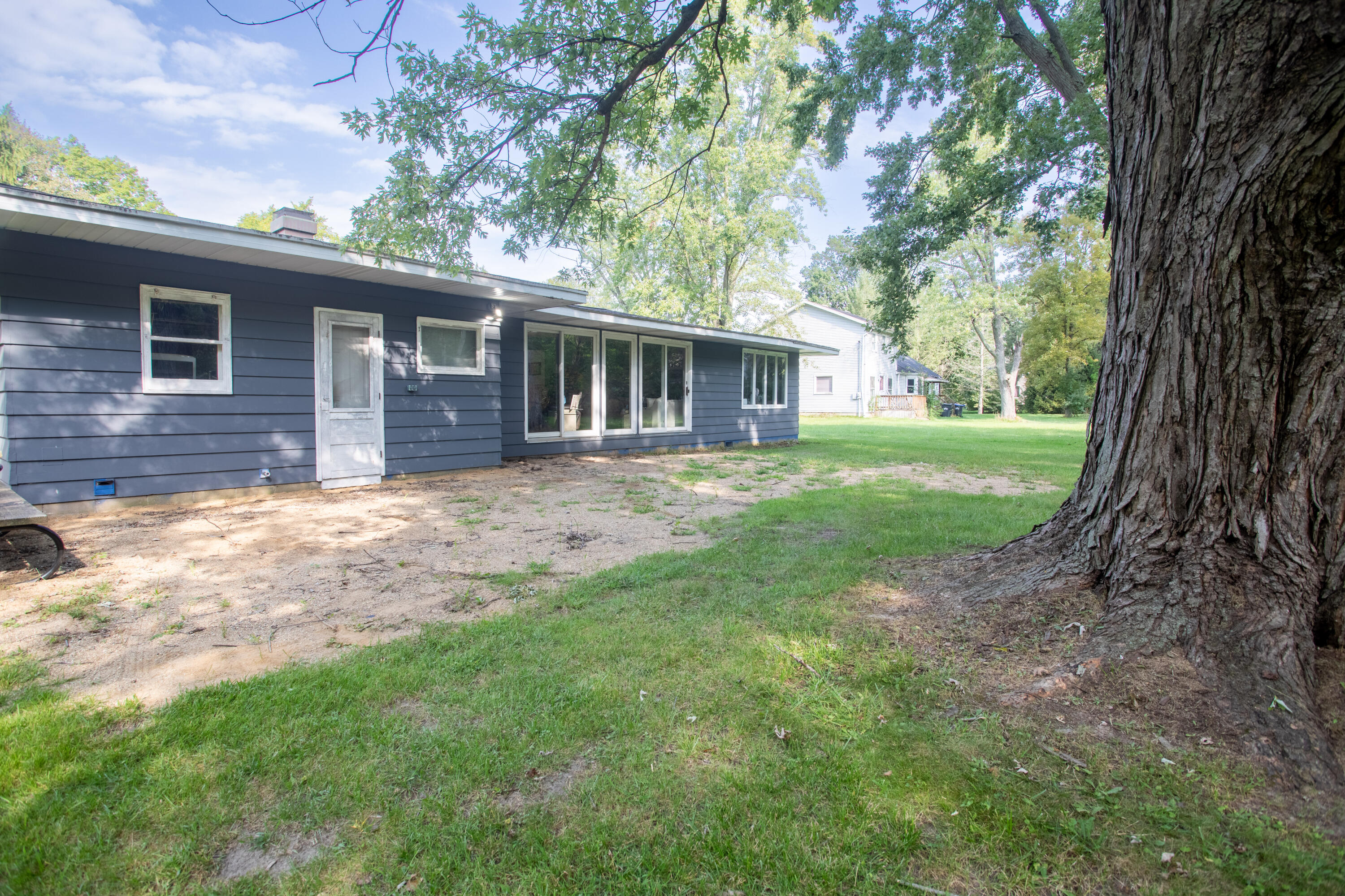 10163 Baldwin Road Bridgman MI 49106