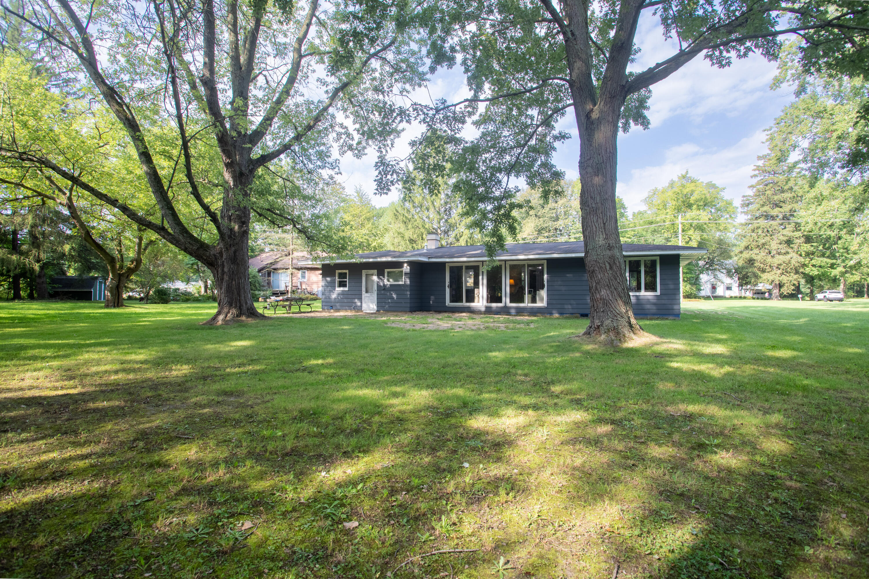 10163 Baldwin Road Bridgman MI 49106