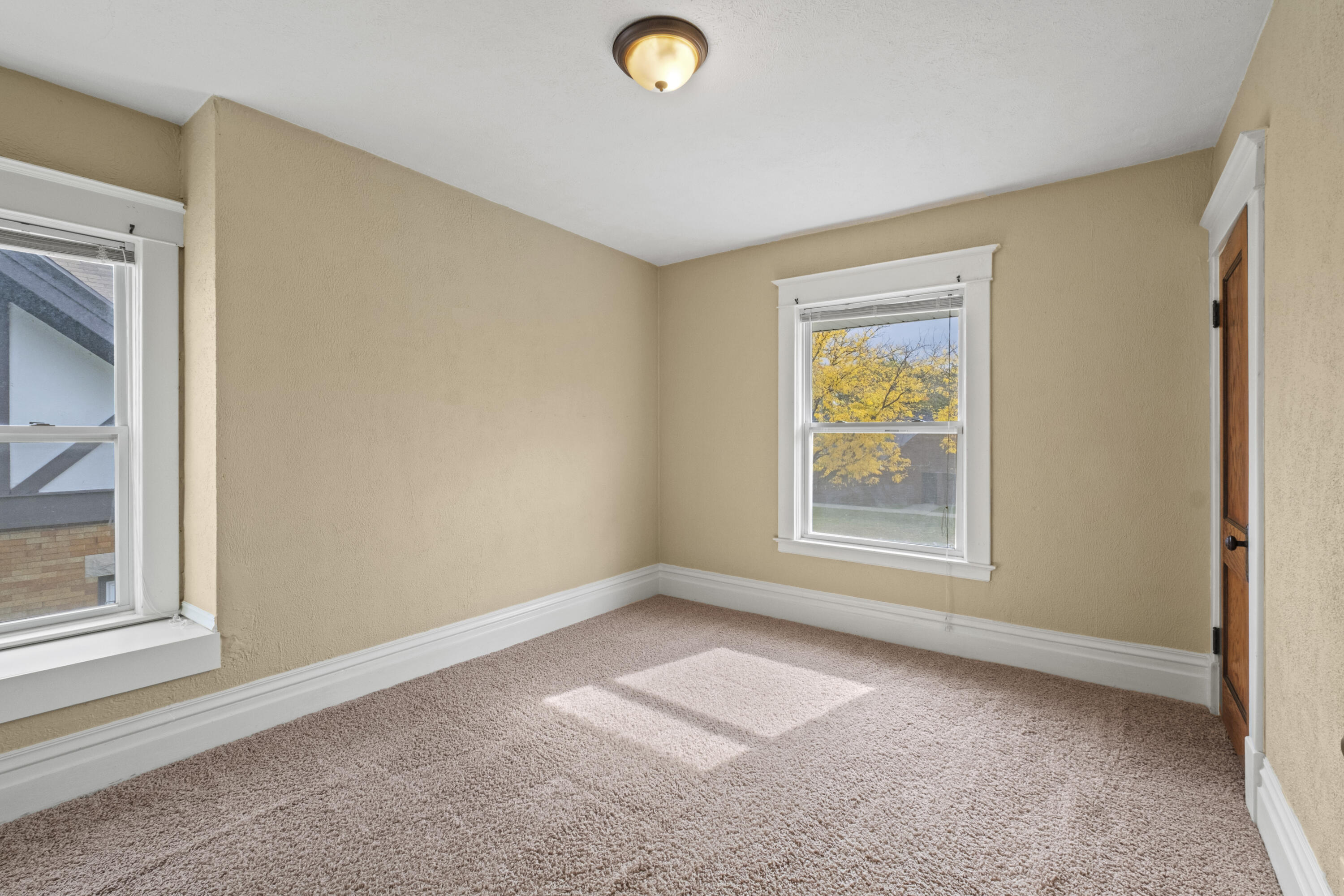 1217 Sigsbee Street SE Grand Rapids MI 49506