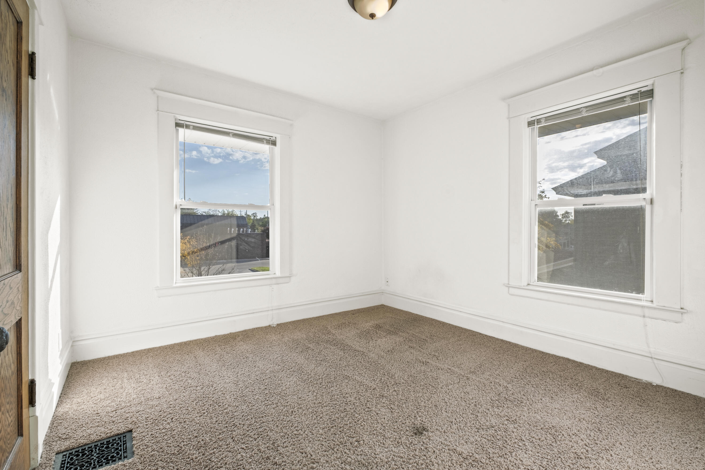 1217 Sigsbee Street SE Grand Rapids MI 49506