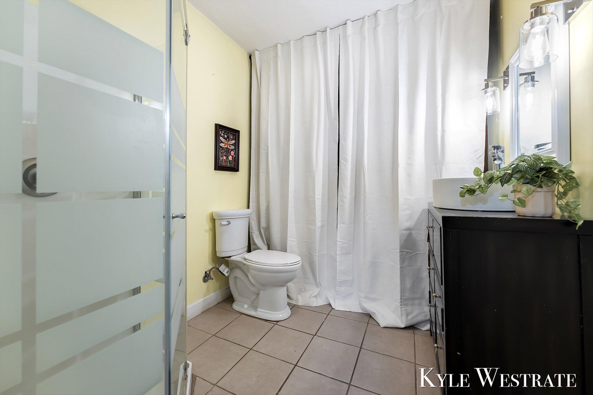 2190 68th Street Fennville MI 49408
