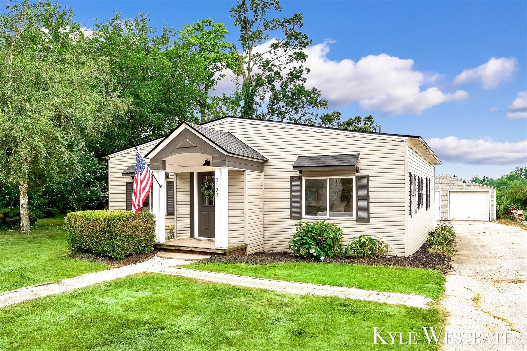 2190 68th Street Fennville MI 49408