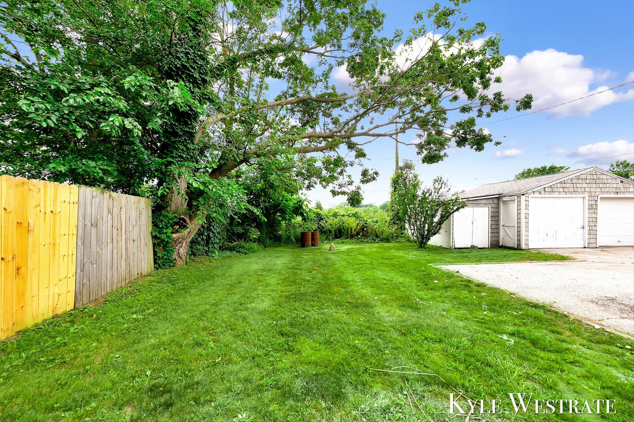 2190 68th Street Fennville MI 49408