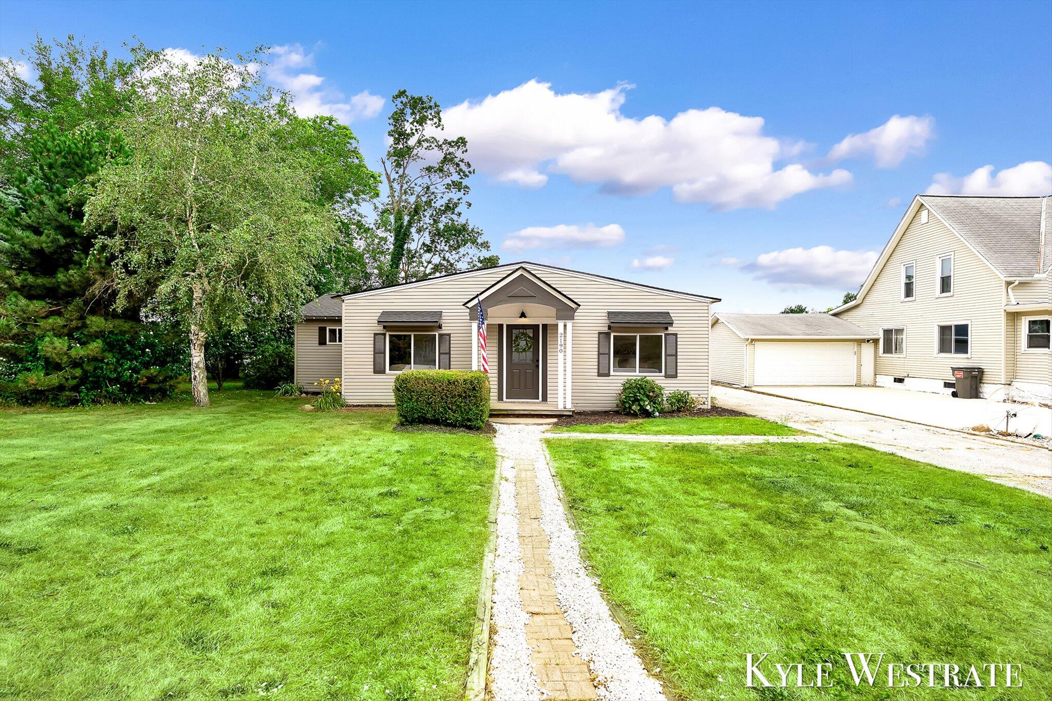 2190 68th Street Fennville MI 49408