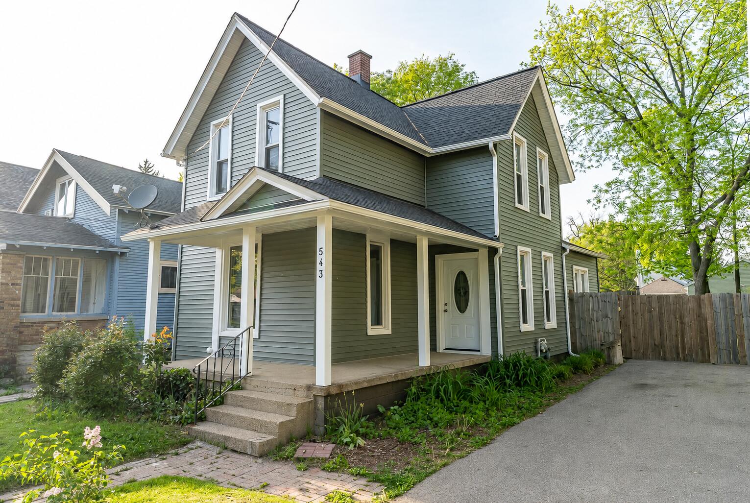 543 Leonard Street NE Grand Rapids MI 49503