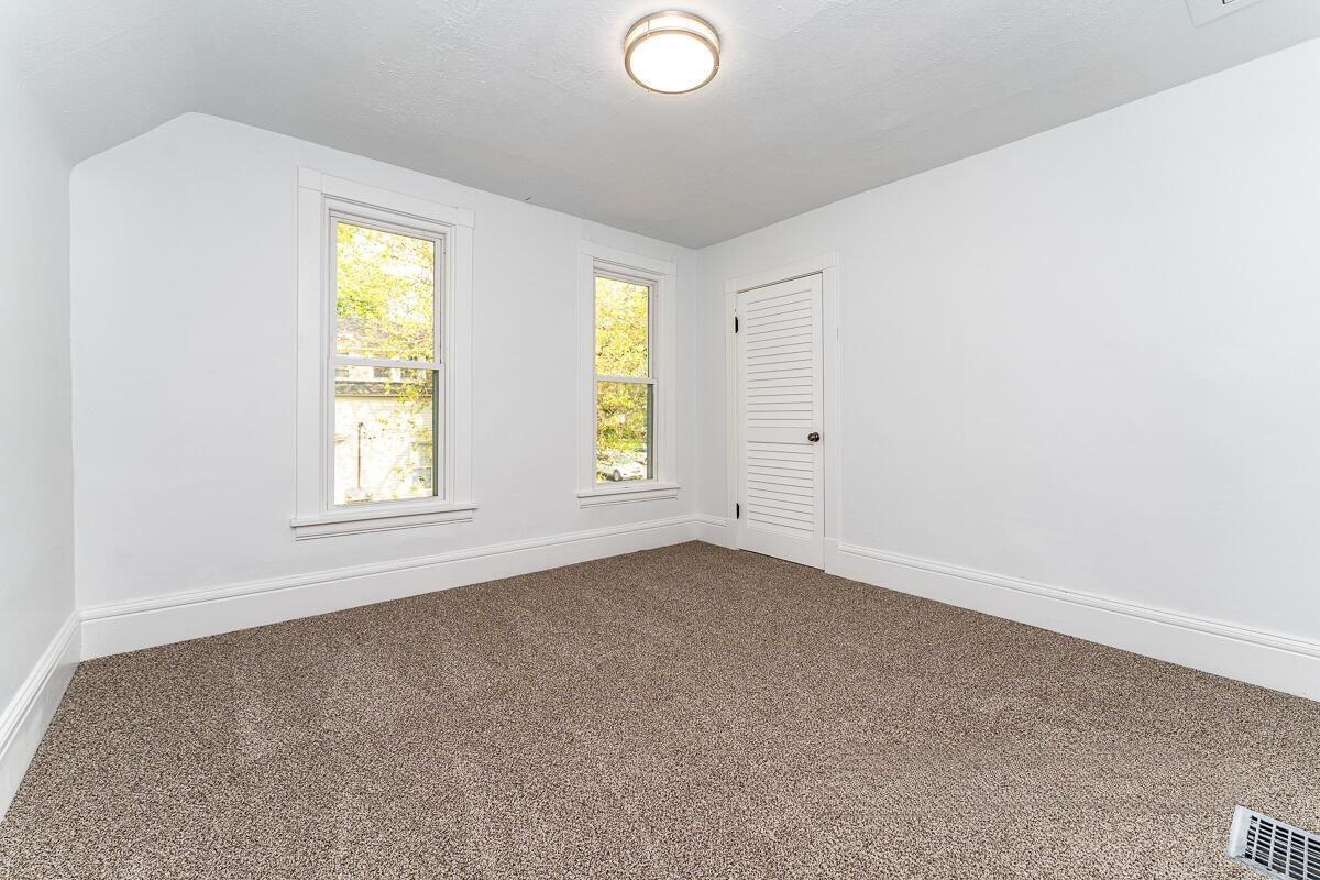 543 Leonard Street NE Grand Rapids MI 49503