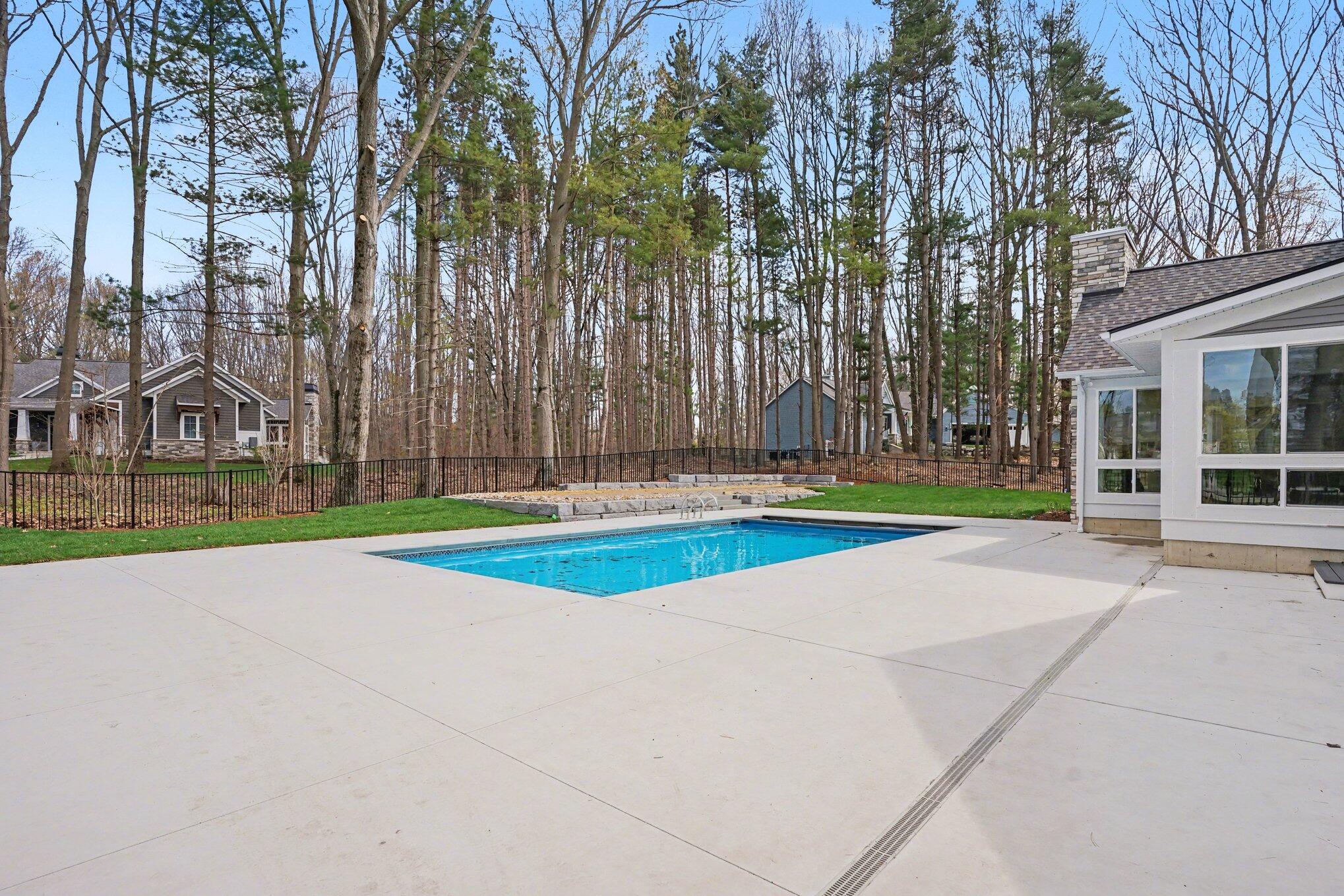 14805 Crest View Court South Haven MI 49090