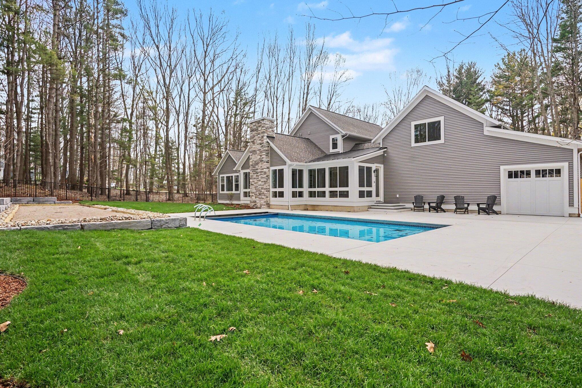 14805 Crest View Court South Haven MI 49090