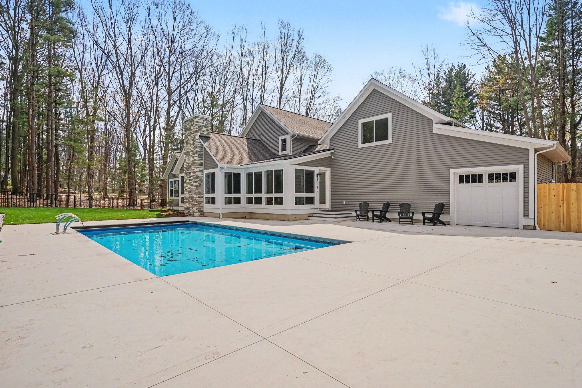 14805 Crest View Court South Haven MI 49090