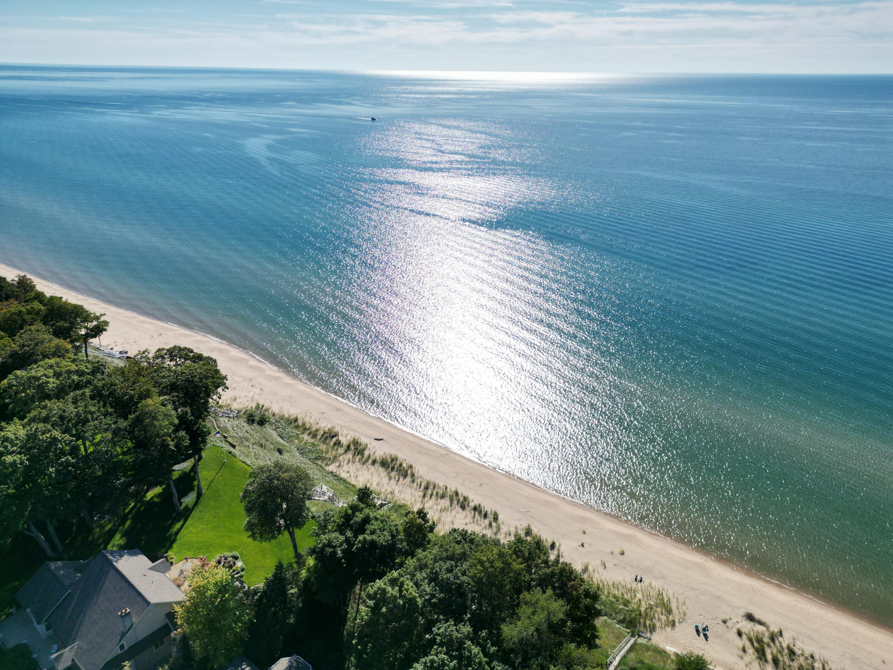 5285 N Lakeshore Drive Holland MI 49424