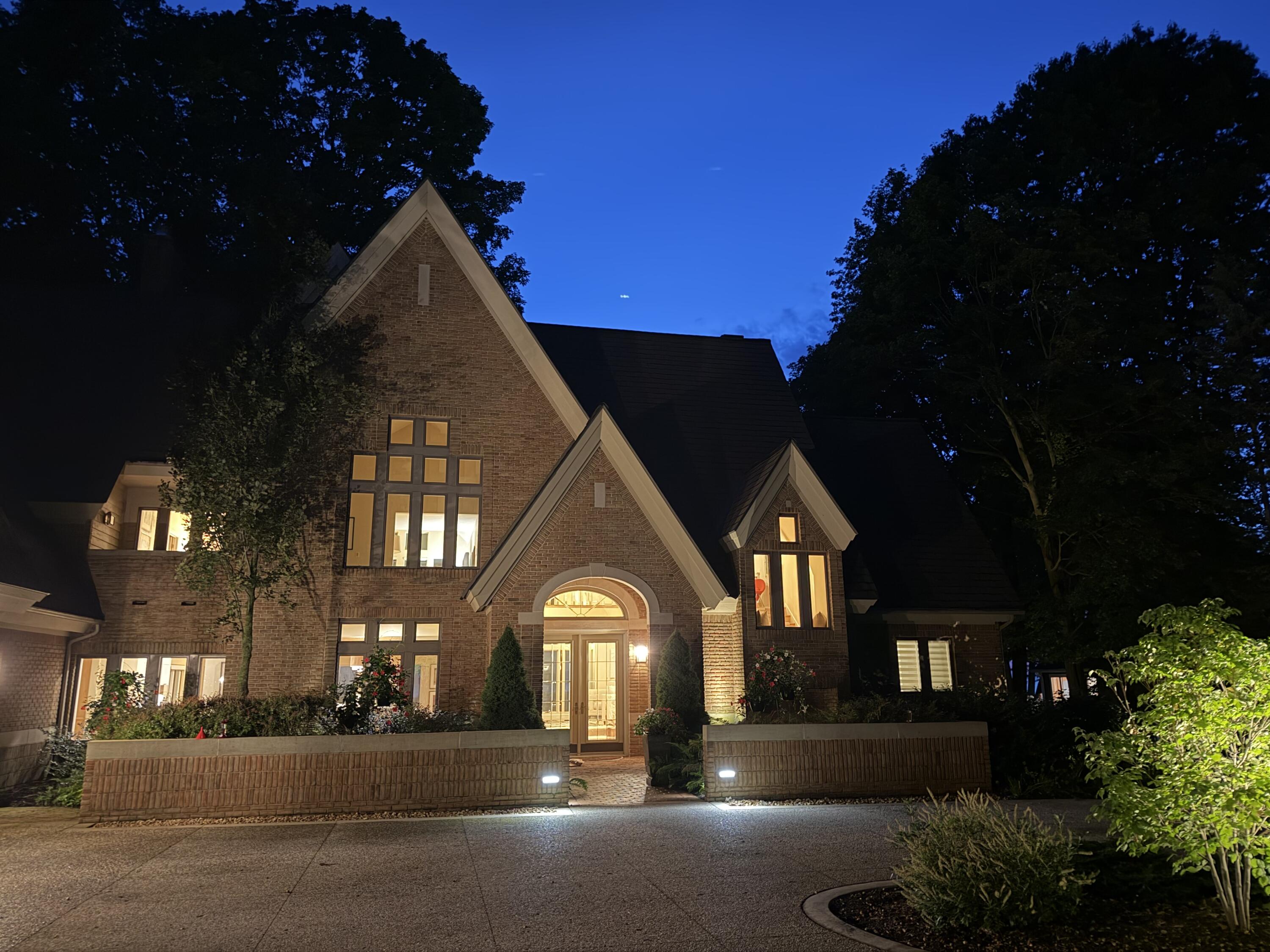 5285 N Lakeshore Drive Holland MI 49424