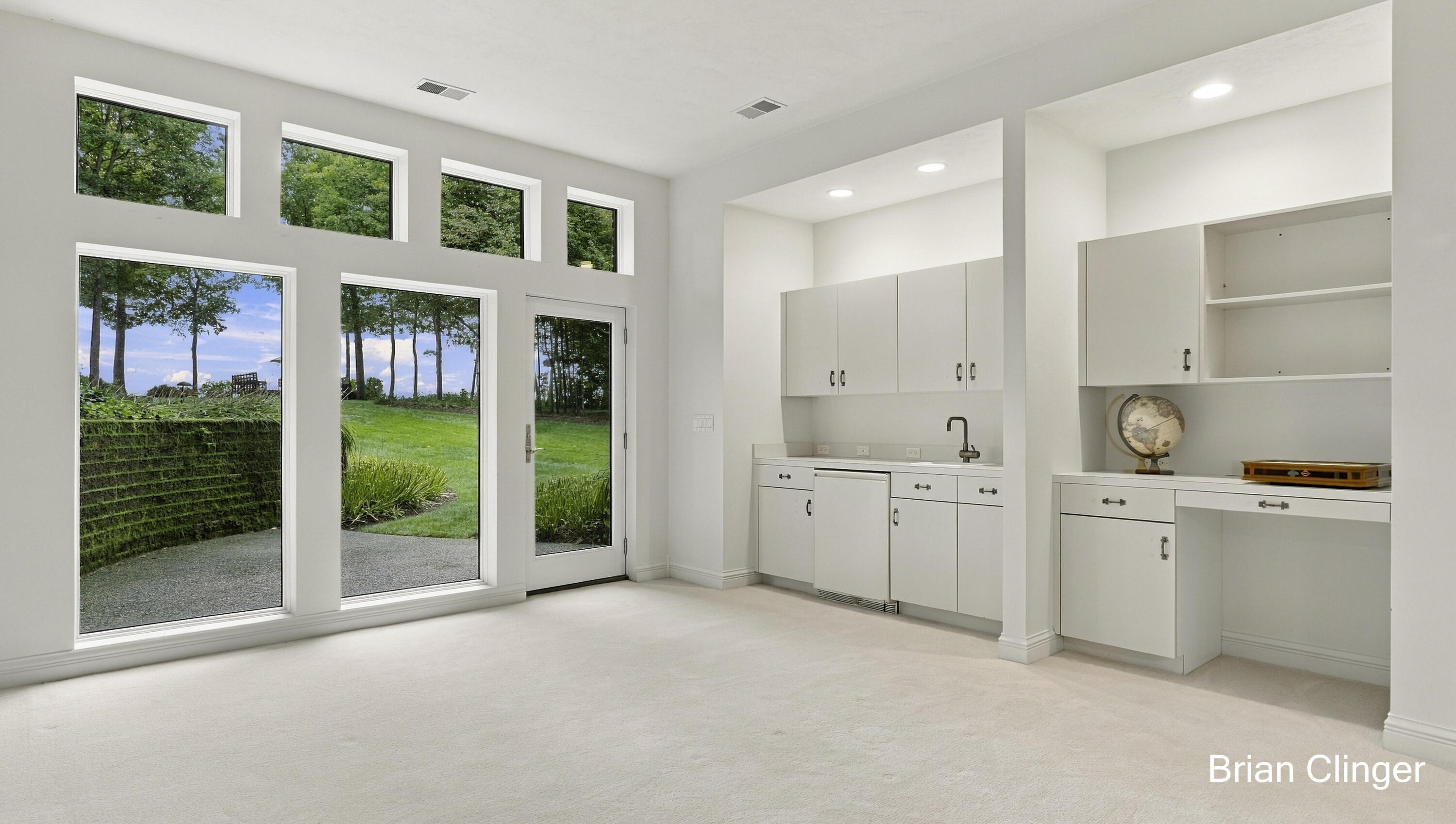 5285 N Lakeshore Drive Holland MI 49424