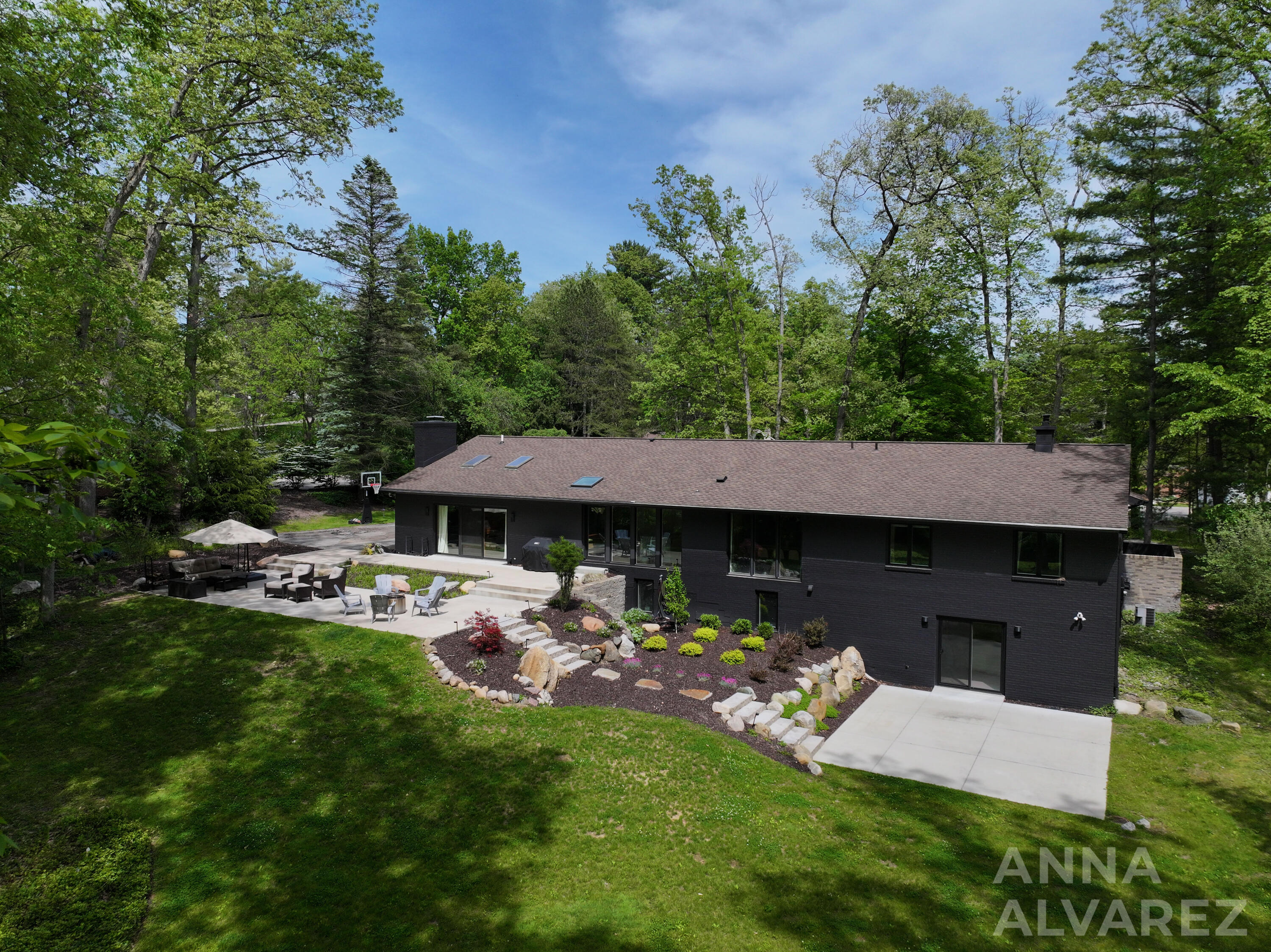7130 Oakbrook Street SE Grand Rapids MI 49546