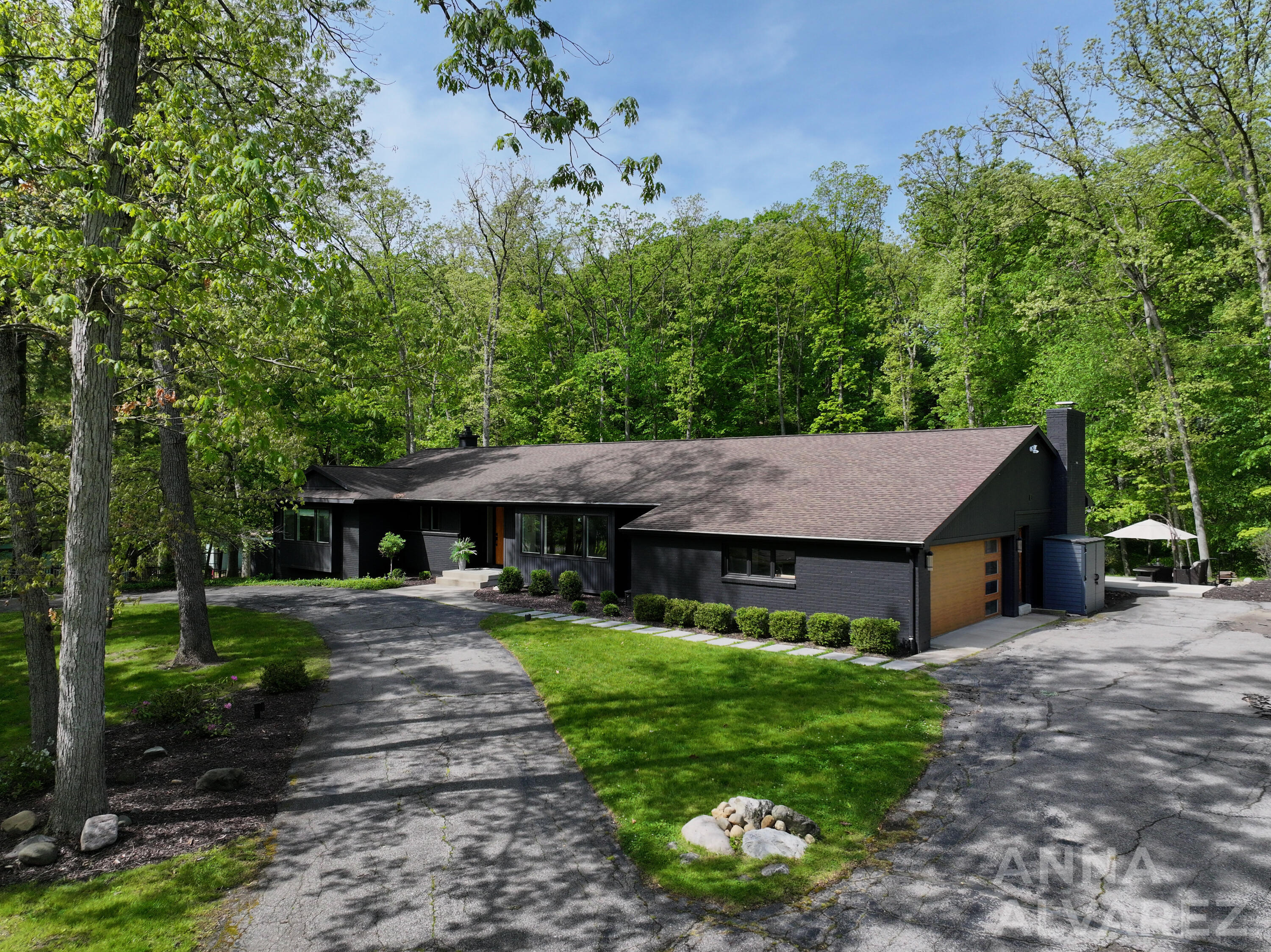 7130 Oakbrook Street SE Grand Rapids MI 49546