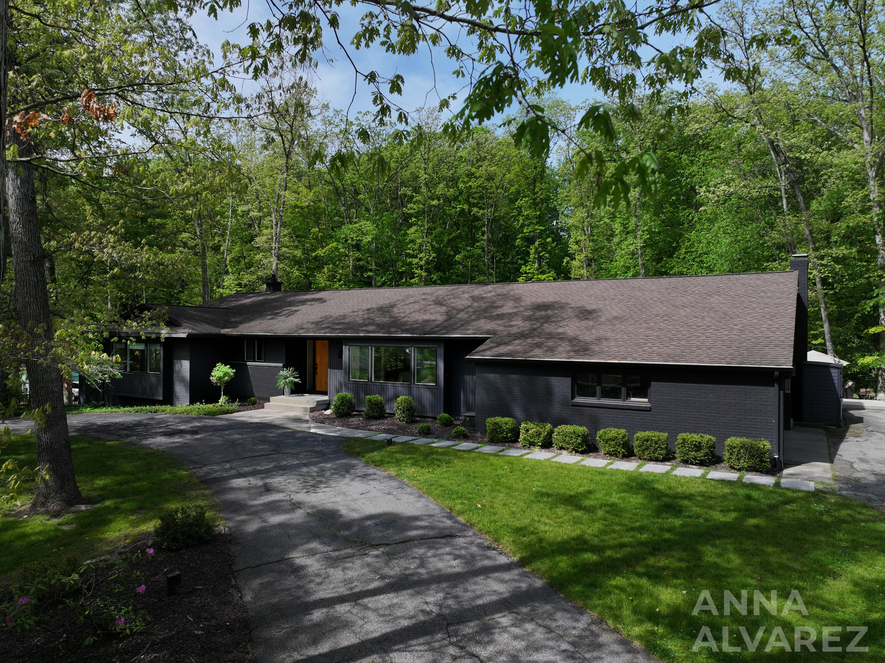 7130 Oakbrook Street SE Grand Rapids MI 49546