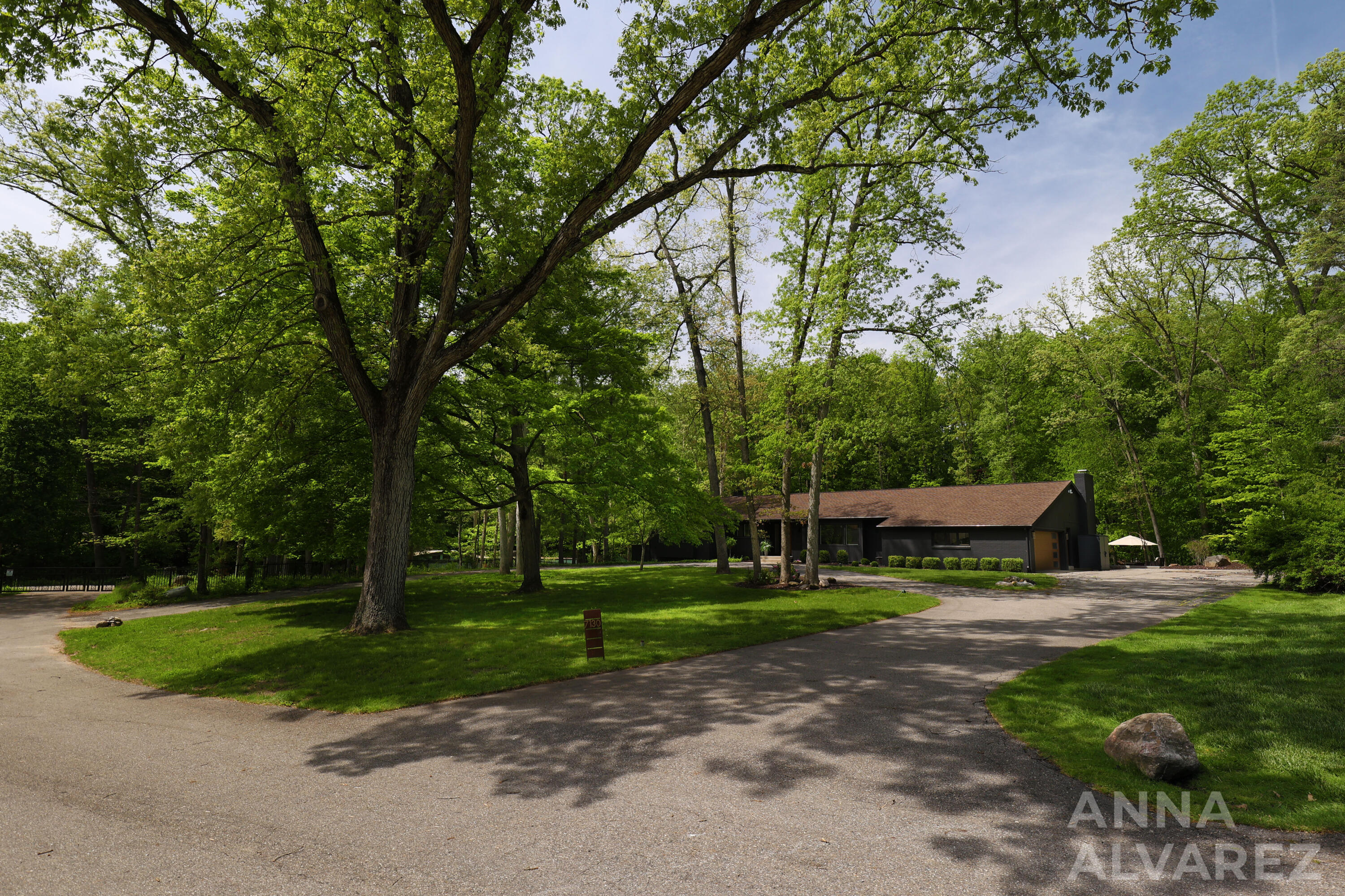 7130 Oakbrook Street SE Grand Rapids MI 49546